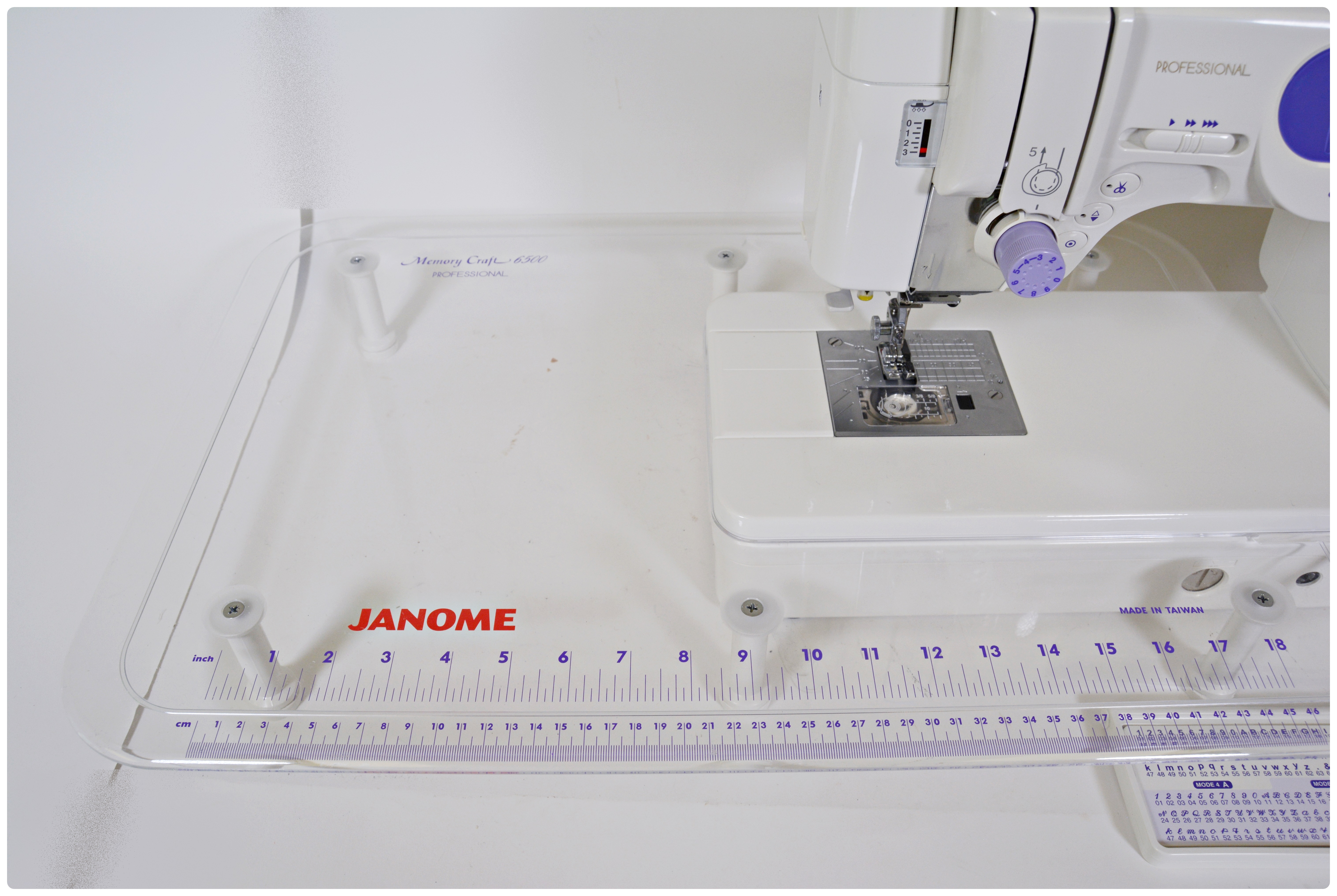 Janome Memory Craft 6500 Professional Sewing Machine and Extension Table