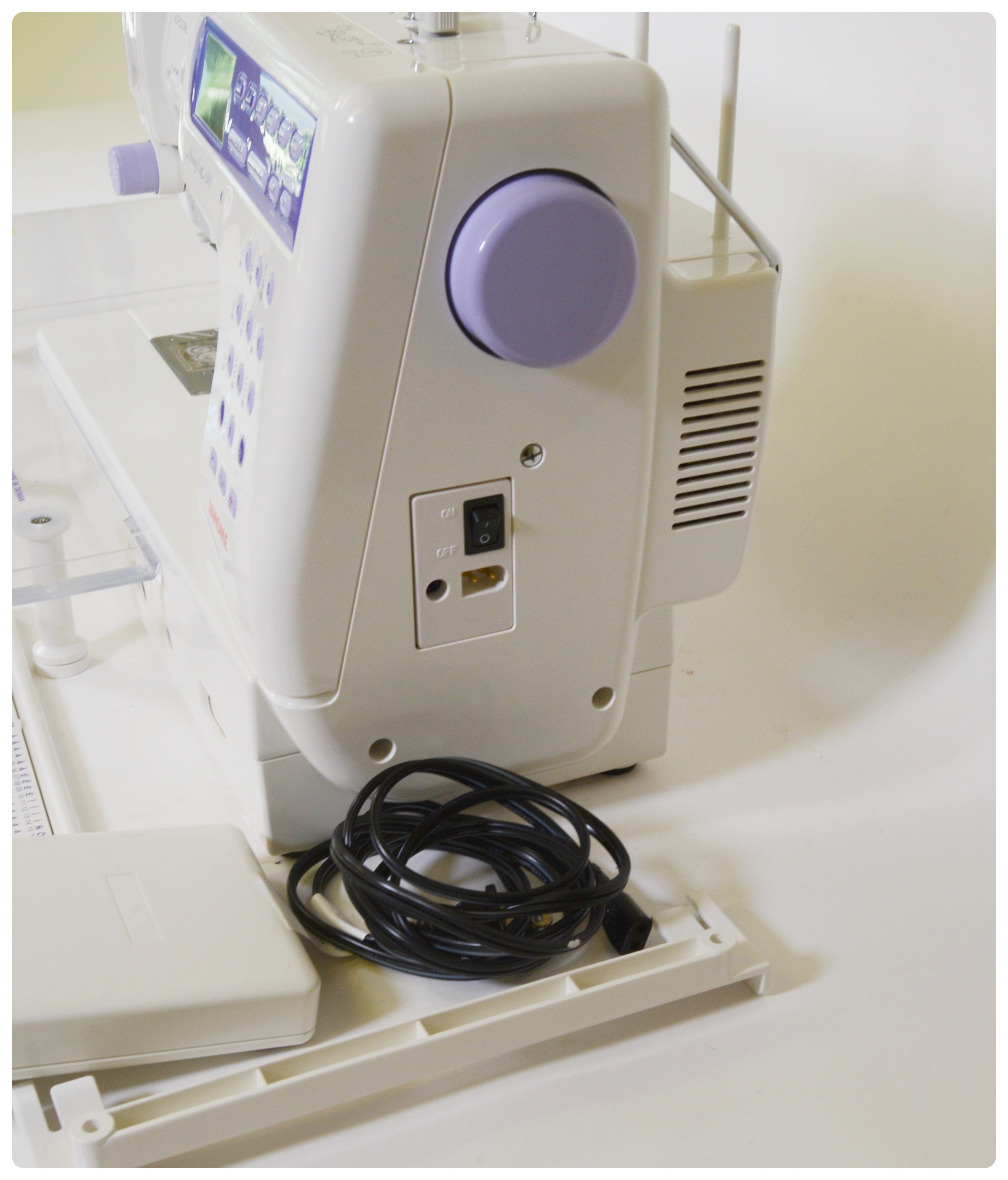 Janome Memory Craft 6500 Professional Sewing Machine and Extension Table