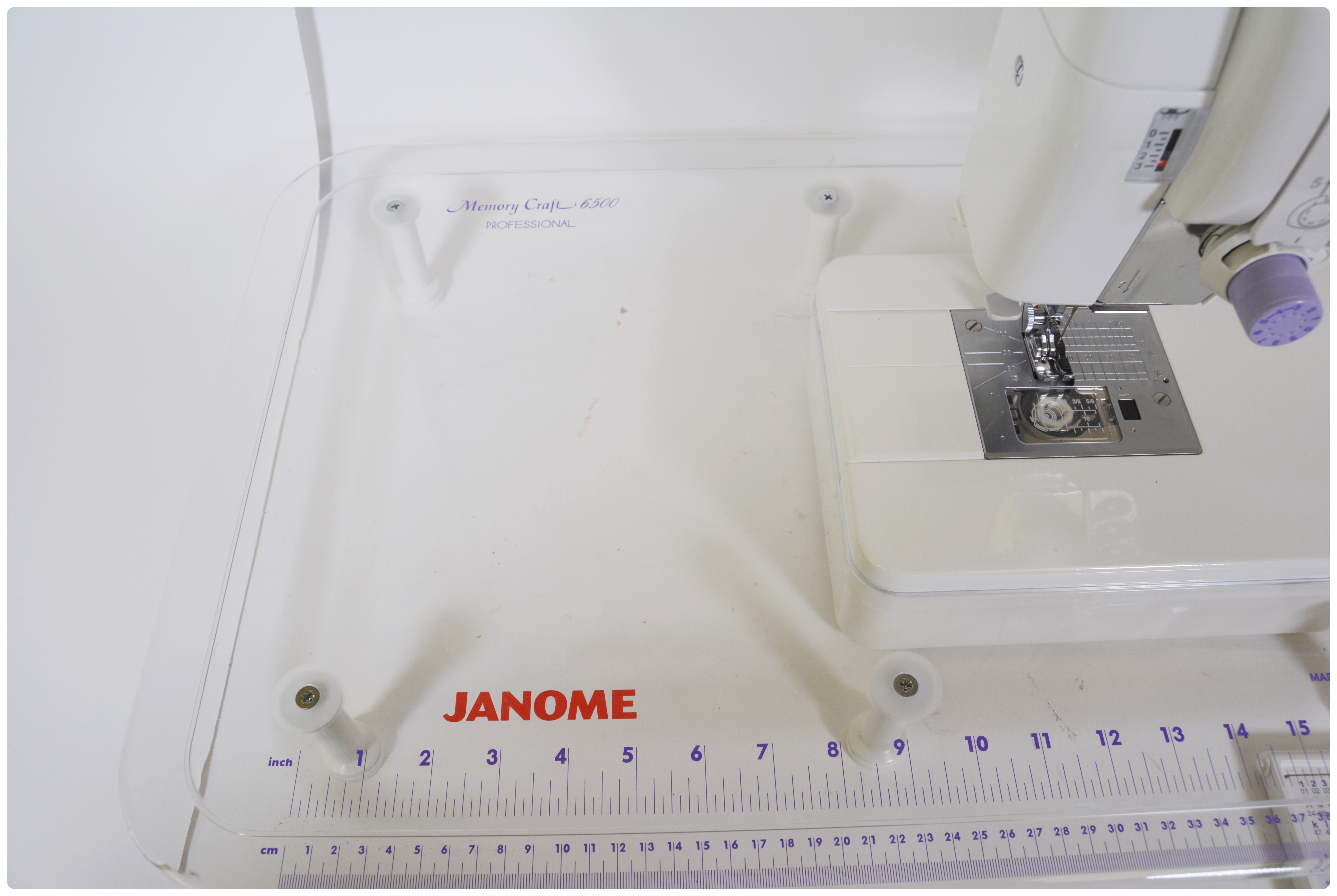 Janome Memory Craft 6500 Professional Sewing Machine and Extension Table