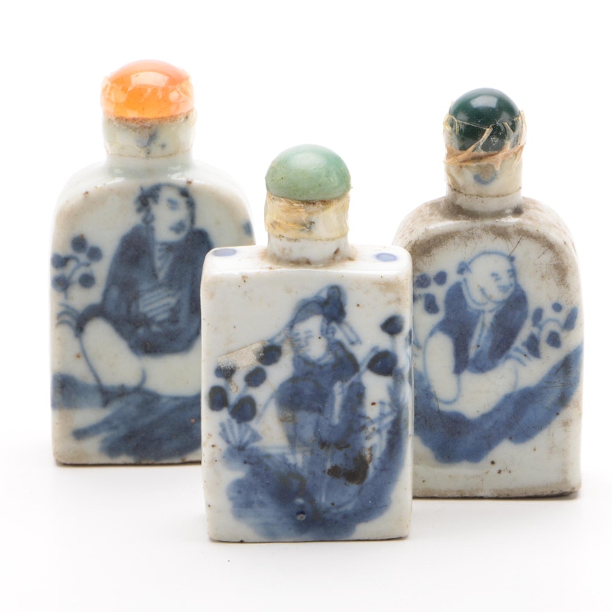 Chinese Blue and White Ceramic Snuff Bottles with Bowenite and Agate Tops