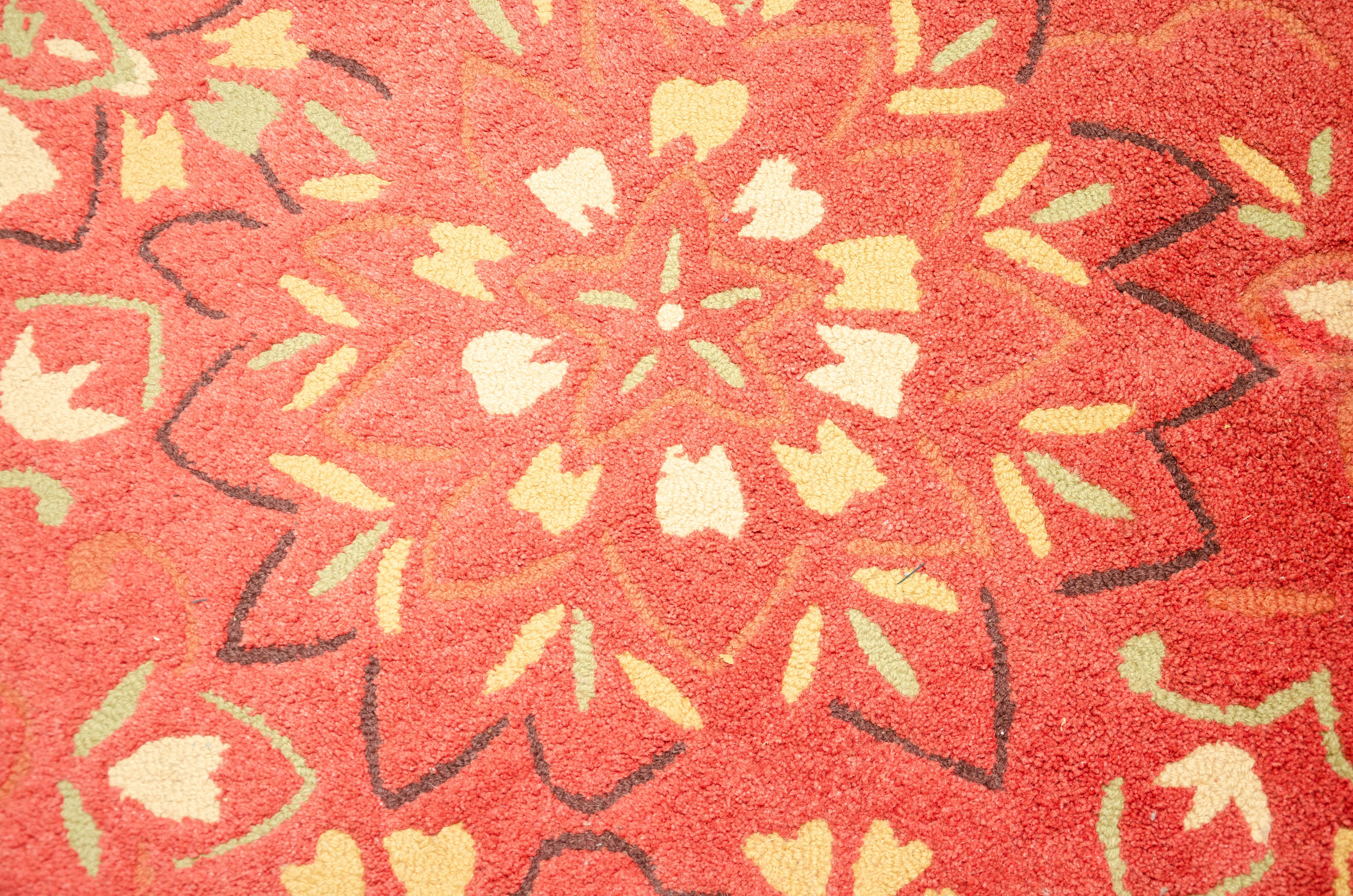 Tufted Pier 1 Imports "Estrella Flor" Indian Wool Area Rug