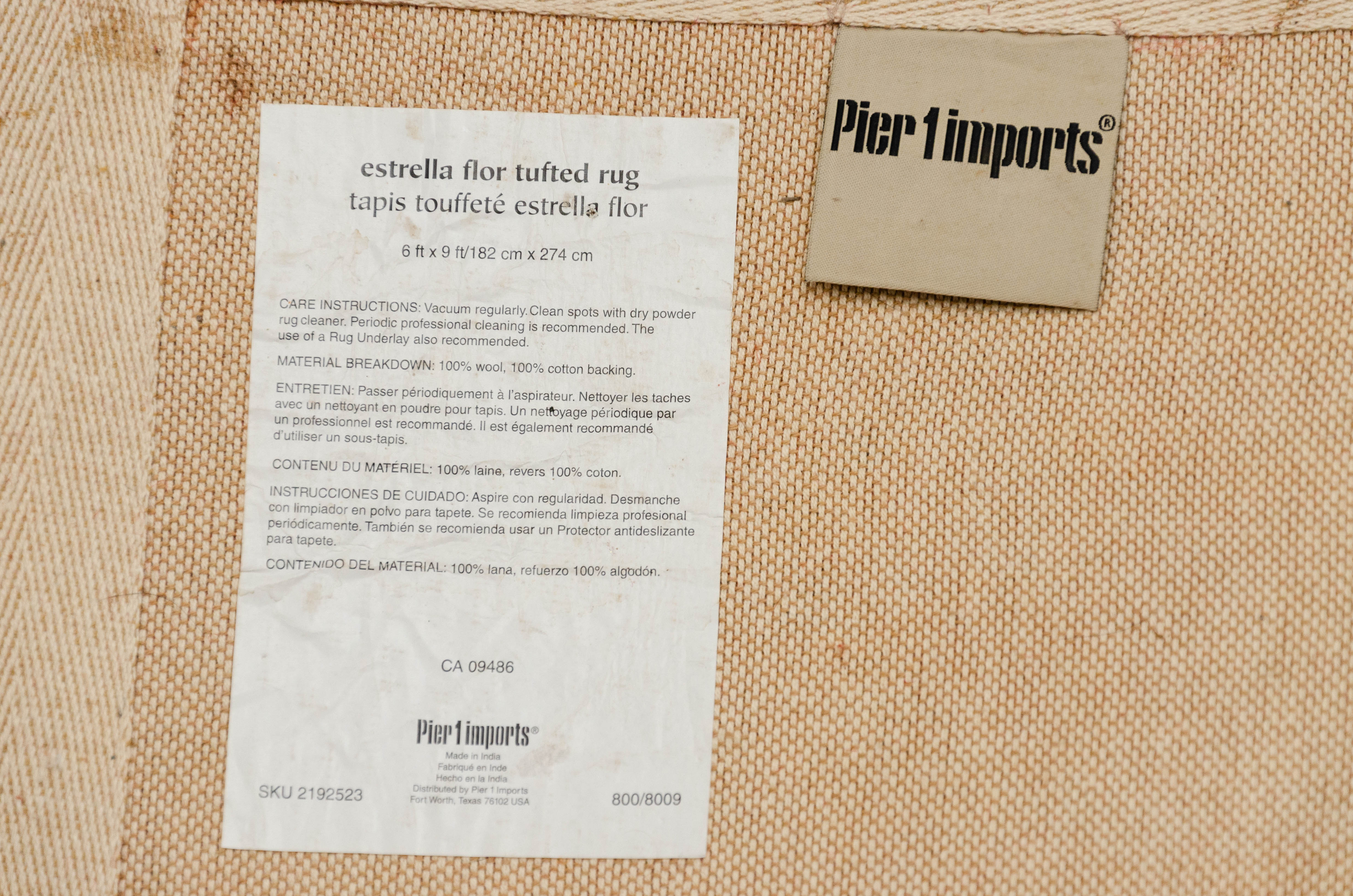 Tufted Pier 1 Imports "Estrella Flor" Indian Wool Area Rug