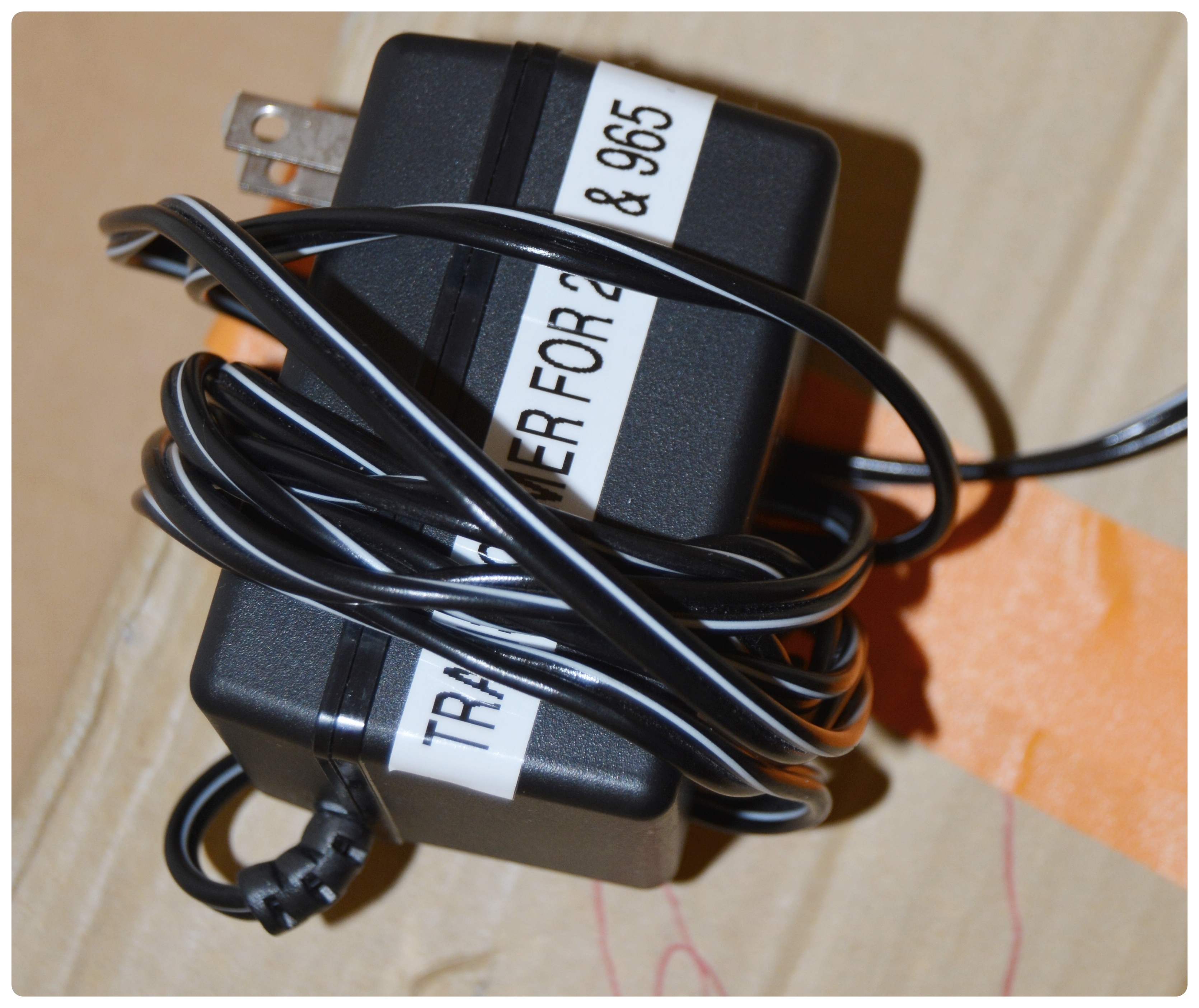 Brother Electroknit Knitting Machine KH-270 and Metal Stand