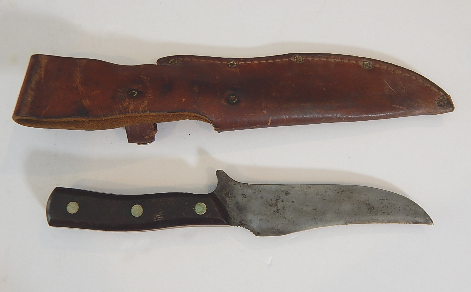 Schrade Old Timer 150T Deerslayer Fixed Blade Knife and Leather Sheath