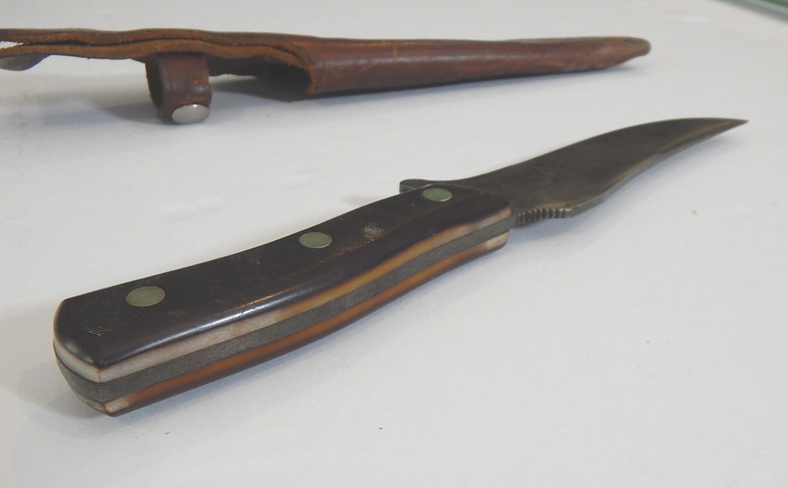 Schrade Old Timer 150T Deerslayer Fixed Blade Knife and Leather Sheath