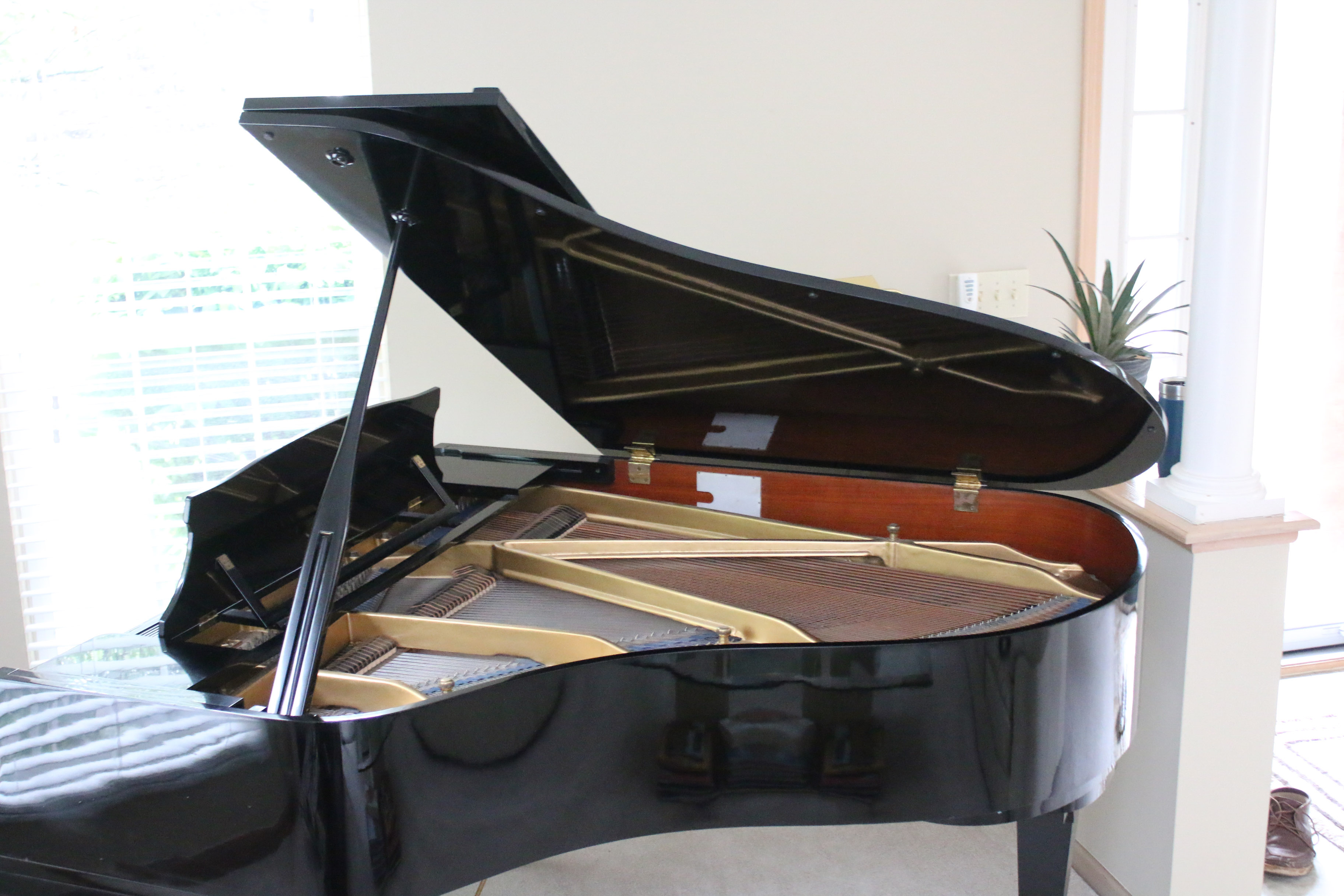 Kawai KG2-C Grand Piano, 1973