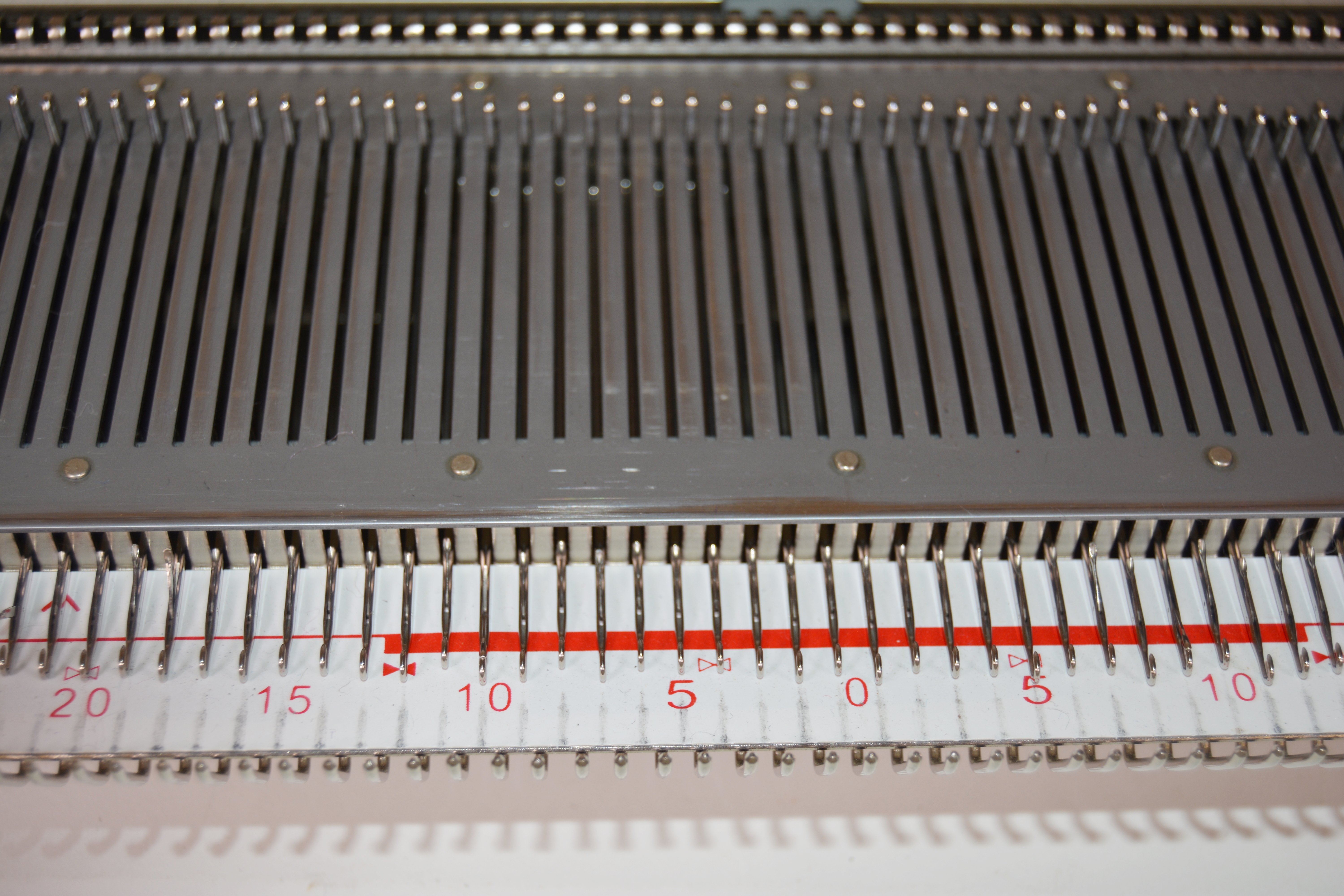 Brother Electroknit Knitting Machine KH-970 and Metal Stand