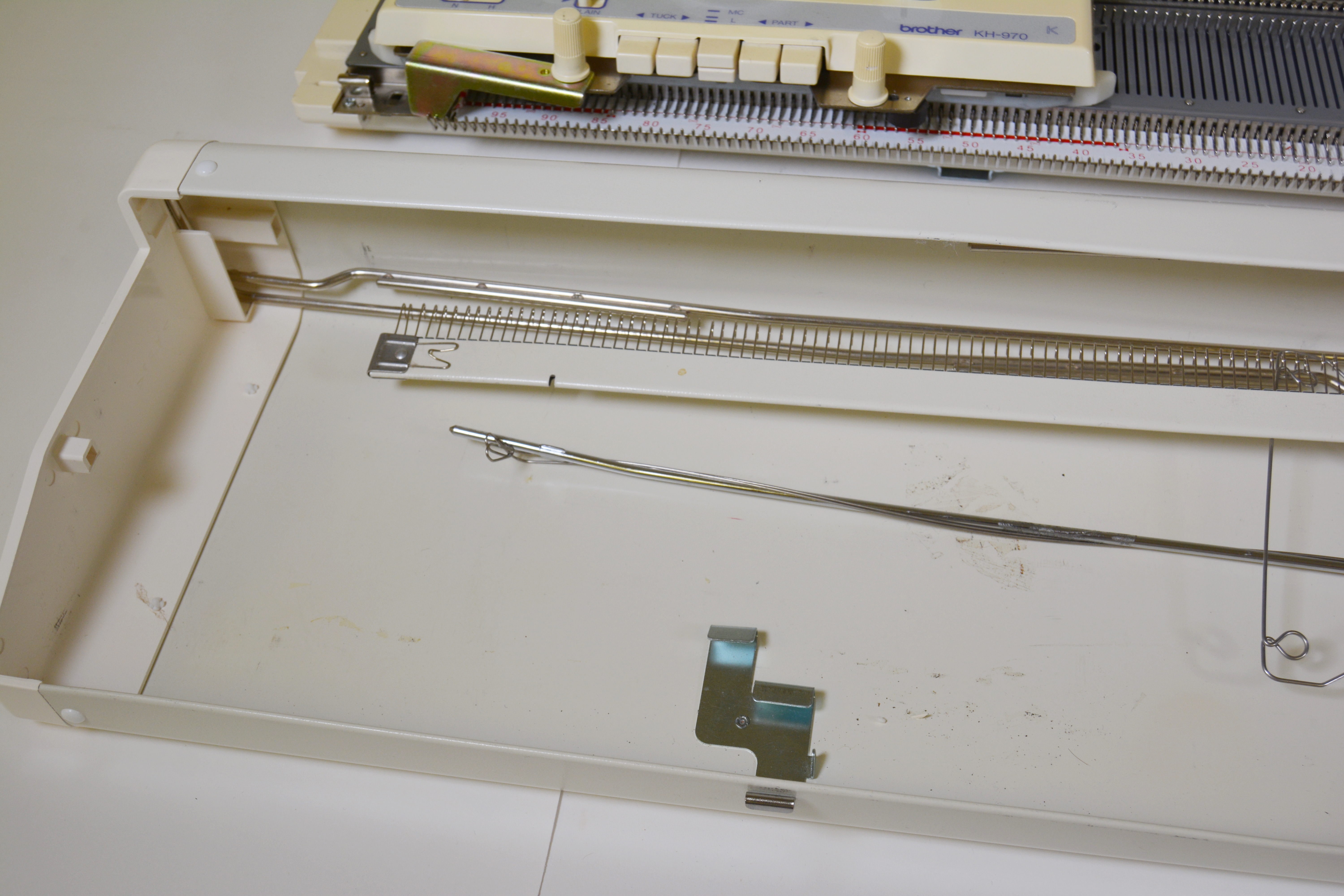 Brother Electroknit Knitting Machine KH-970 and Metal Stand