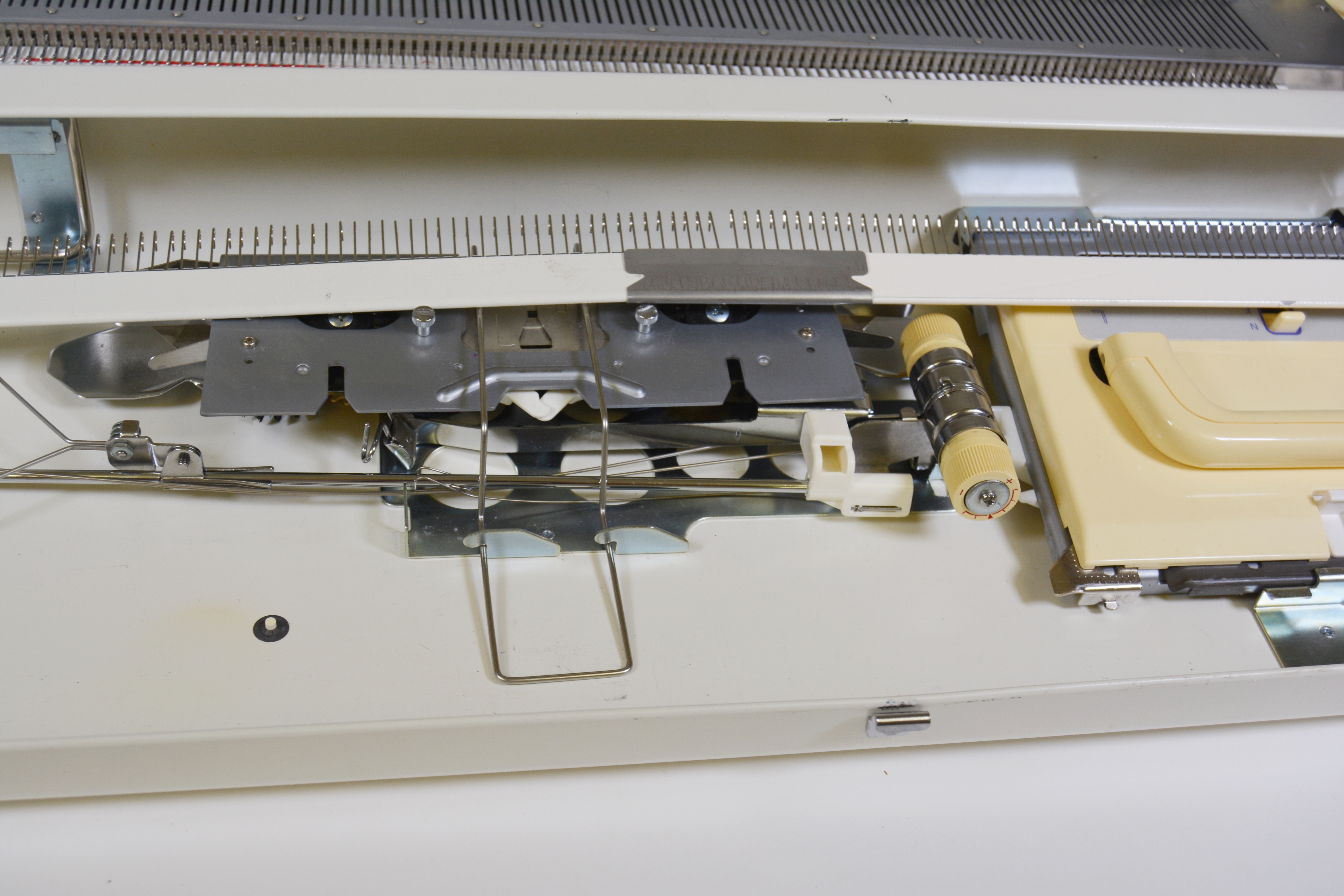 Brother Electroknit Knitting Machine KH-970 and Metal Stand