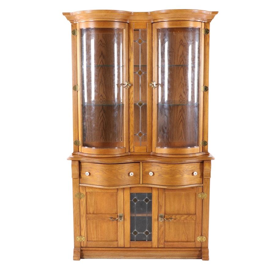 Pulaski Furniture, "Keepsakes" Oak Double-Bowfront Display Cabinet