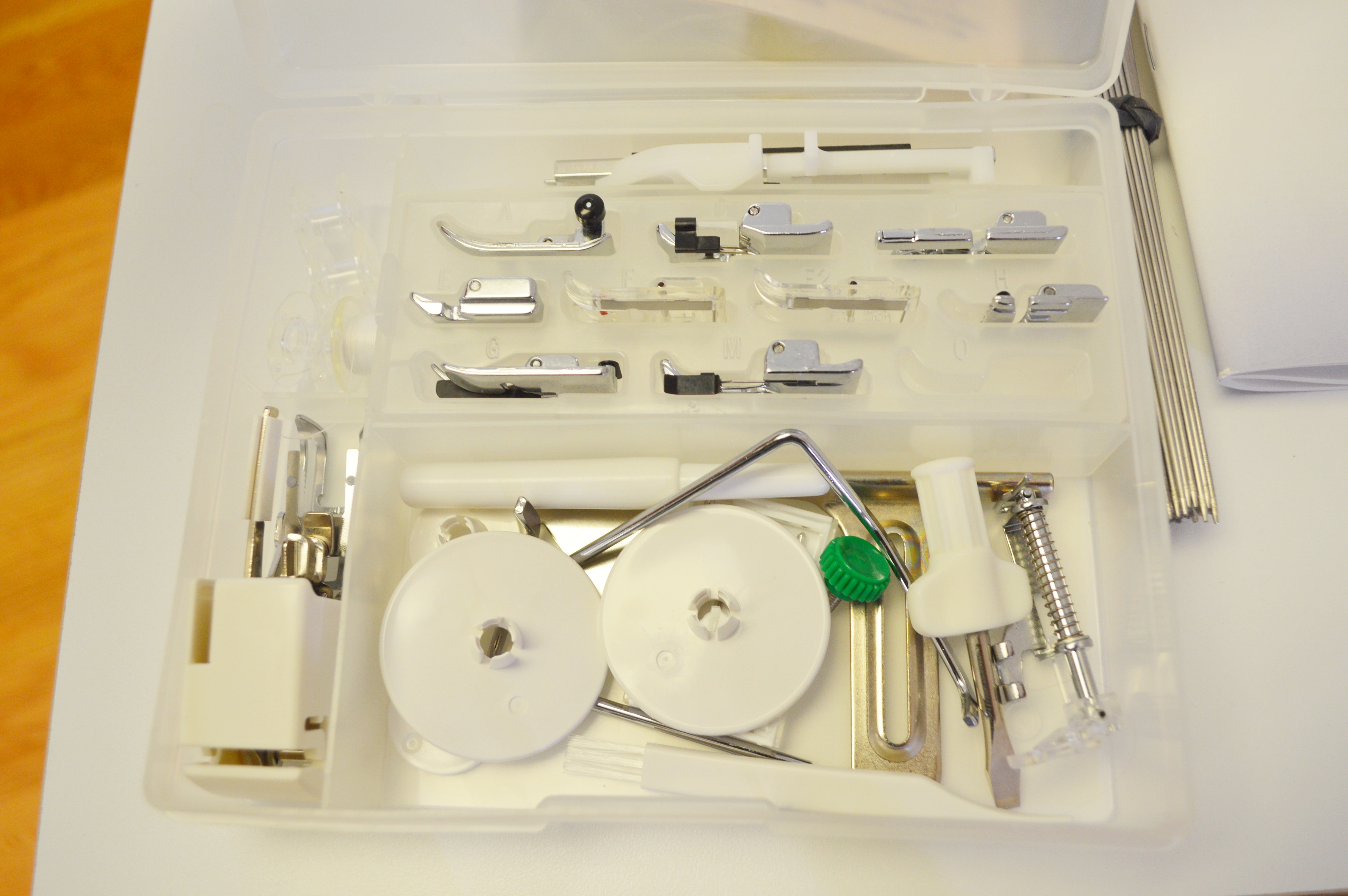 Janome Memory Craft 6500 Professional Sewing Machine and Extension Table