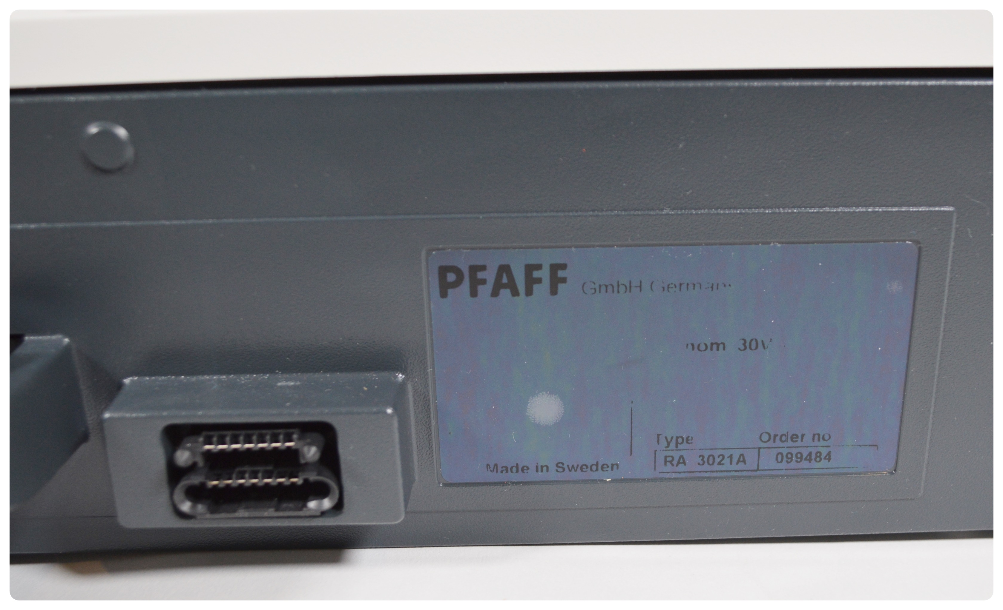 Pfaff Creative 2144 Sewing and Embroidery Machine and Accessories