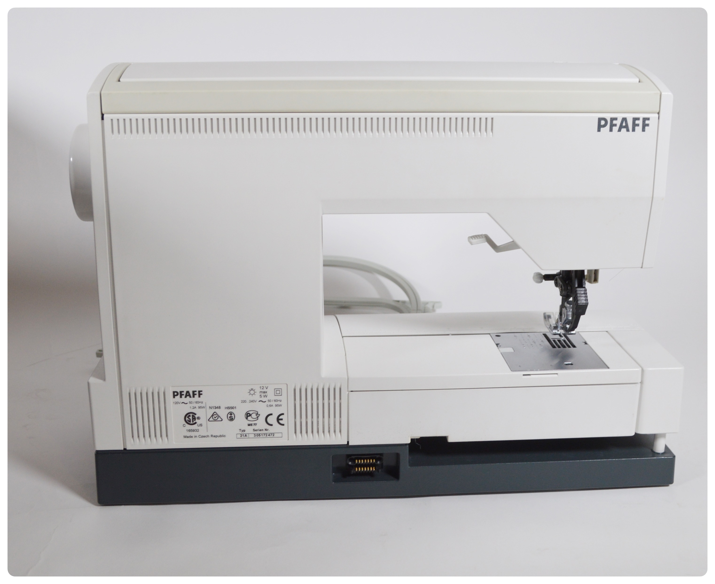 Pfaff Creative 2144 Sewing and Embroidery Machine and Accessories