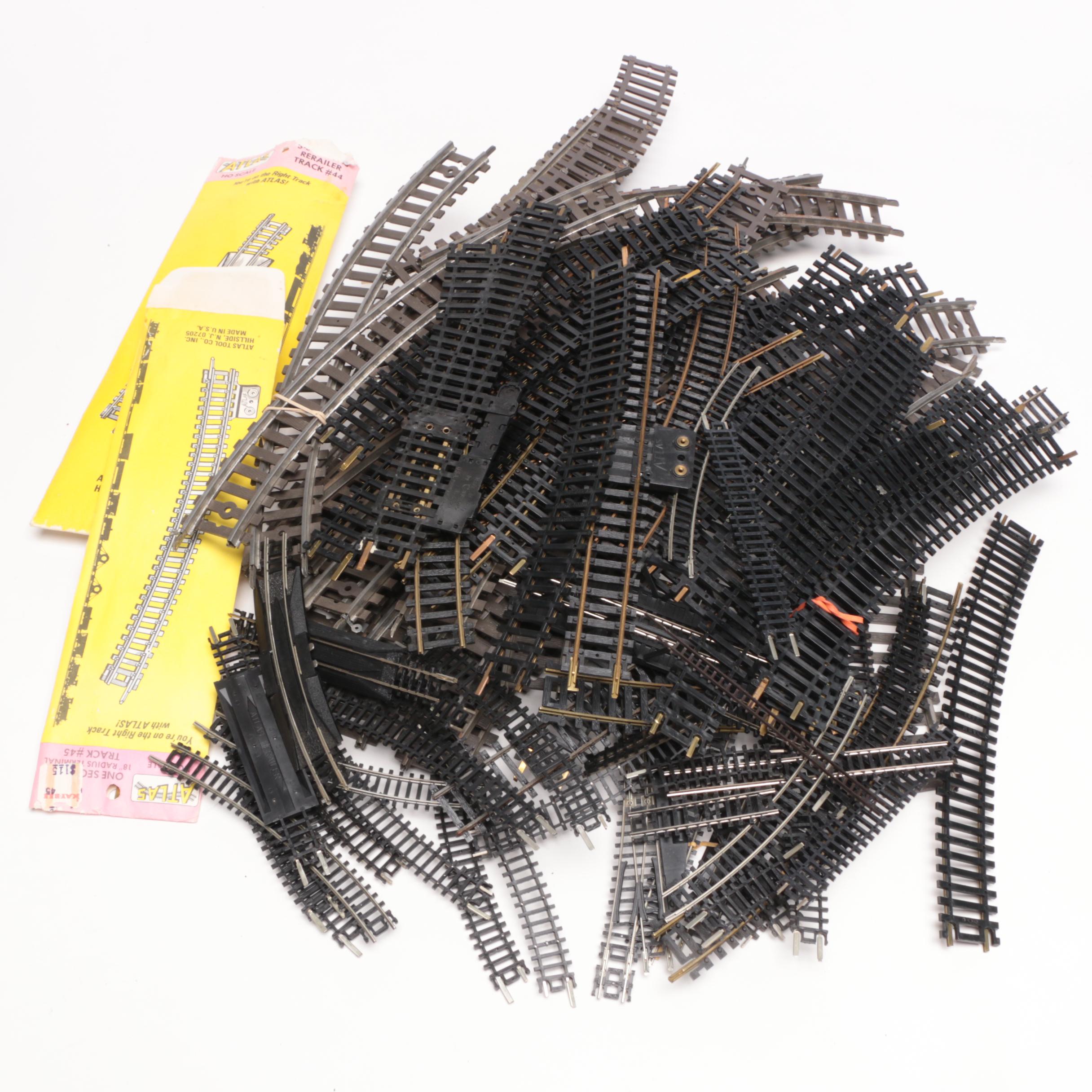 HO Trains, Buildings, and Accessories Including Tyco, Lionel, and More