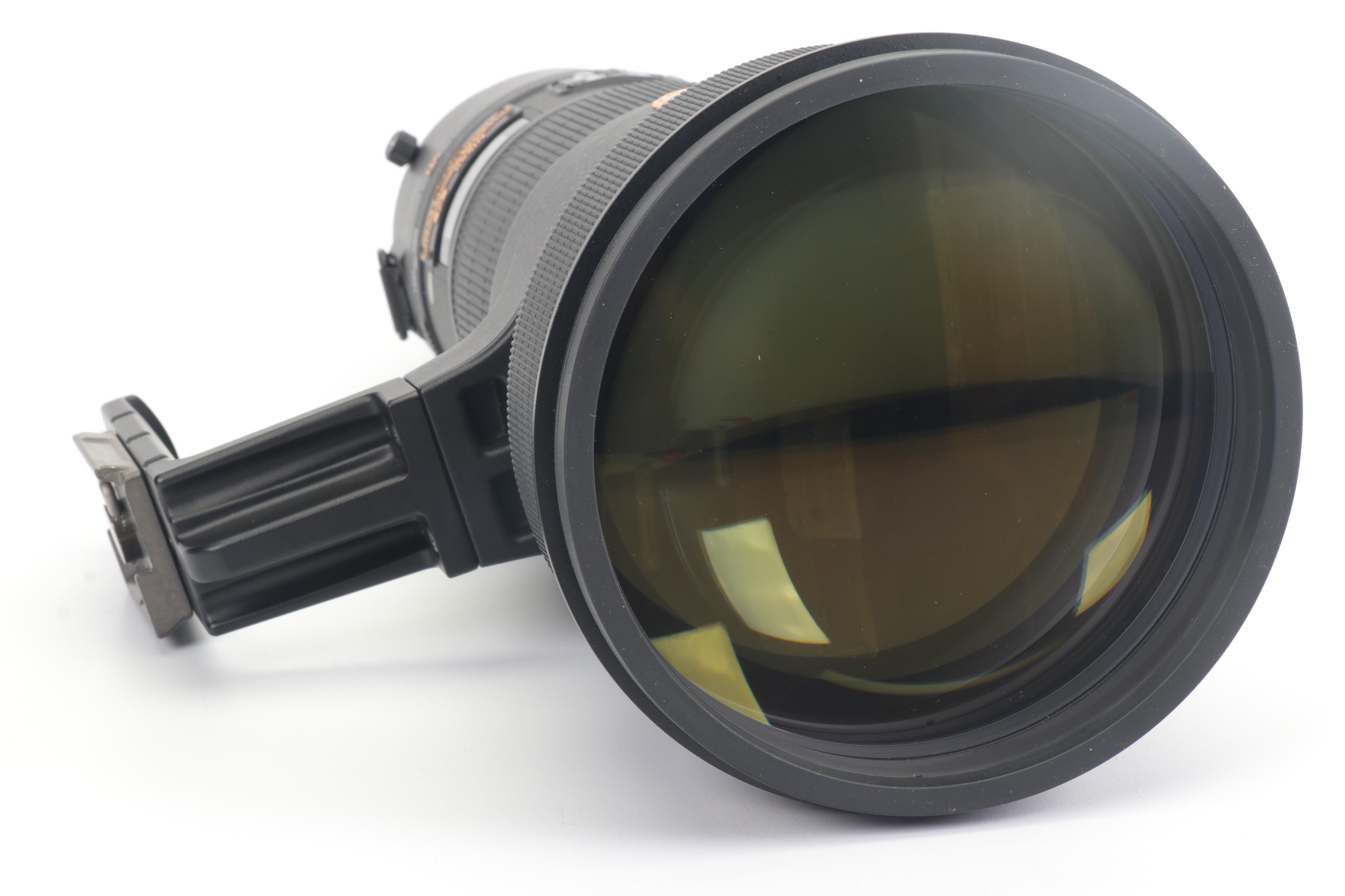 Nikon N AF-S Nikkor 400mm Lens with CT-404 Trunk Case