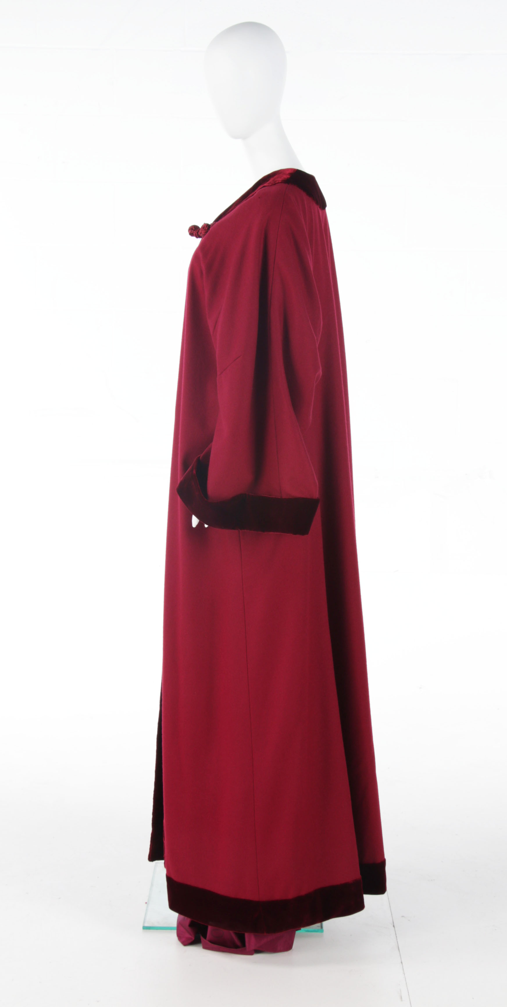 Custom Designed Colleen Atwood Gown and Cape Worn at 1993 Inaugural Ball