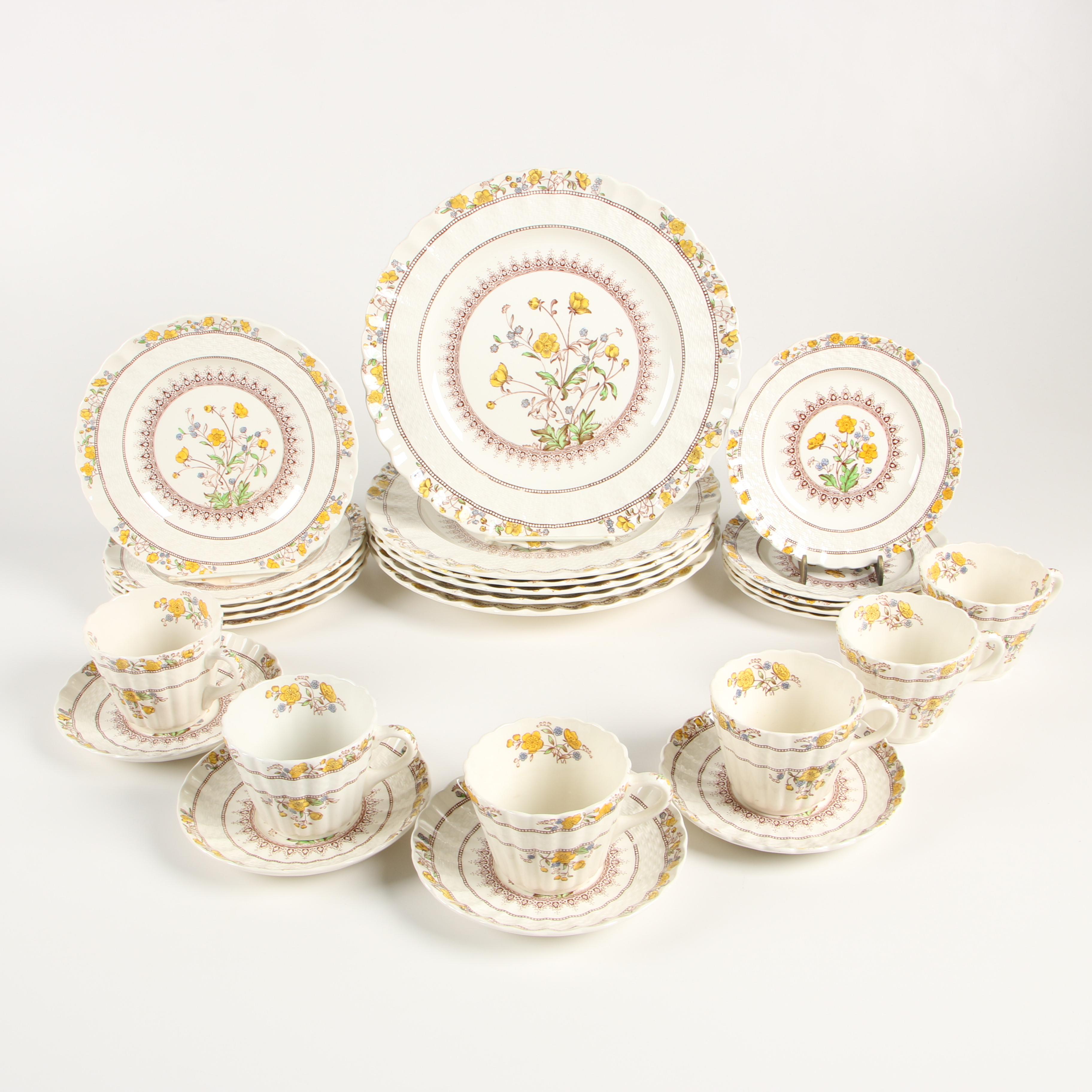 Copeland Spode "Buttercup" Earthenware Dinnerware, Late 19th/Early 20th Century