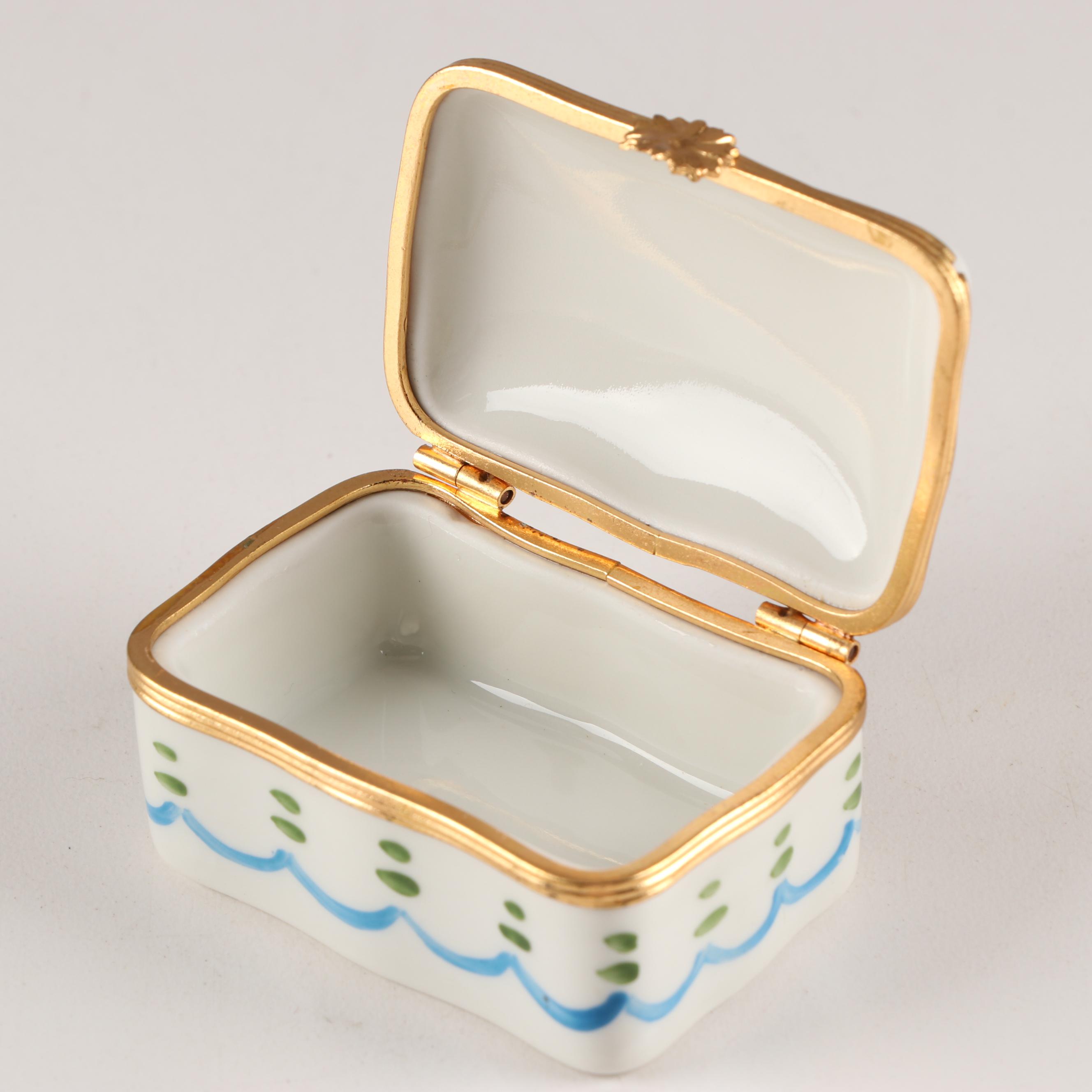 Hand-Painted Porcelain Trinket Box in the Style of Sevres