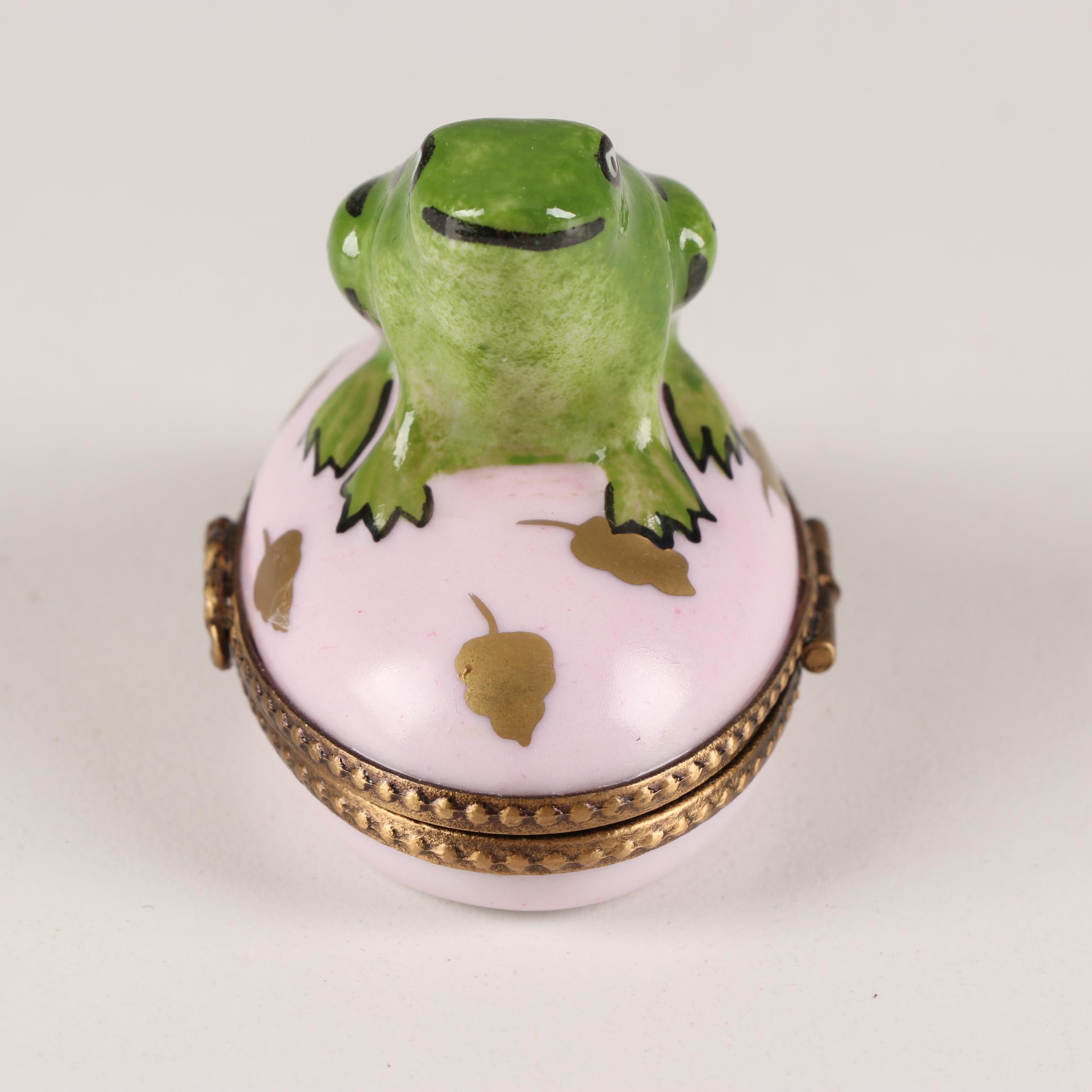 Limoges Hand-Painted Porcelain Frog Trinket Box
