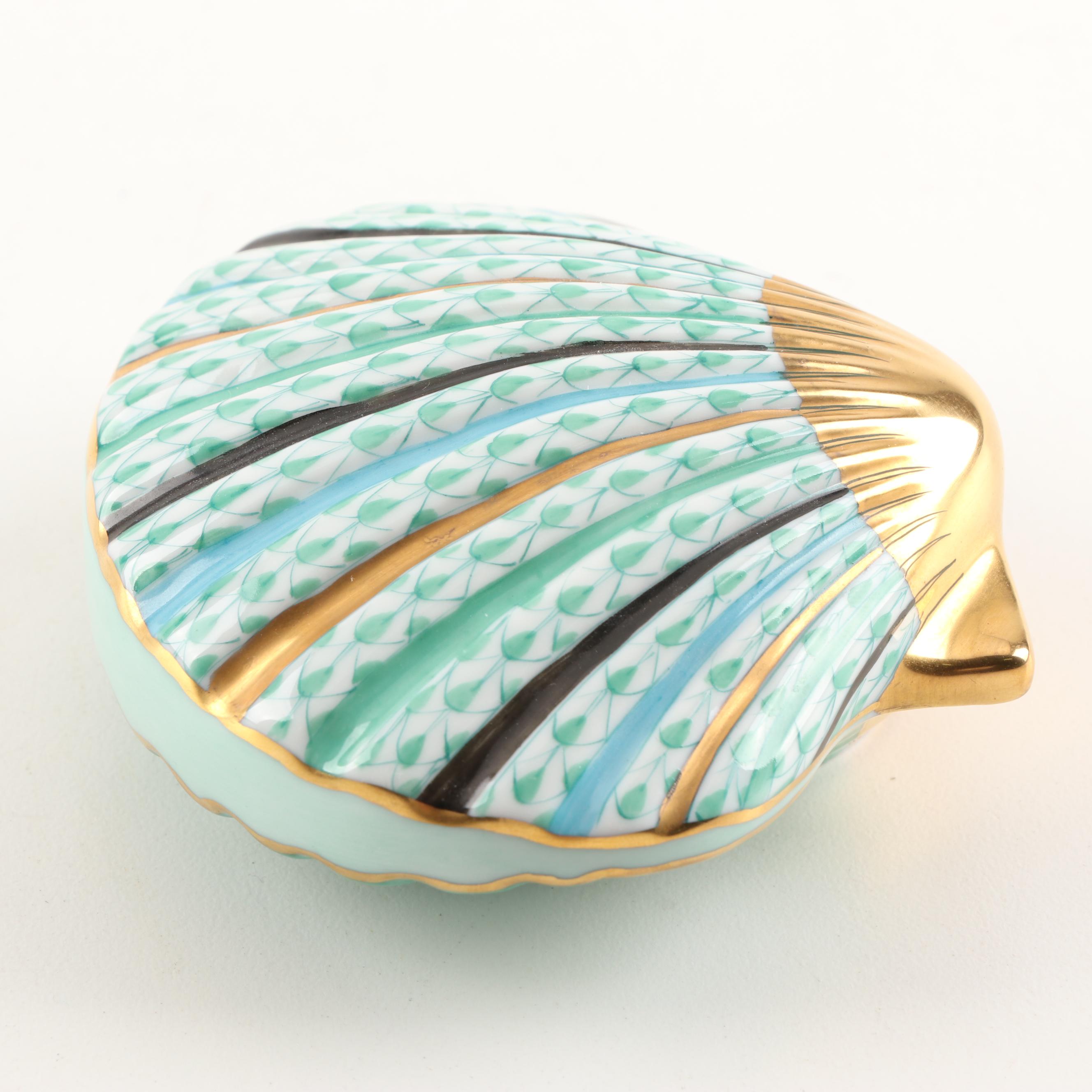 Herend First Edition Green Fishnet "Scallop Shell" Porcelain Figurine