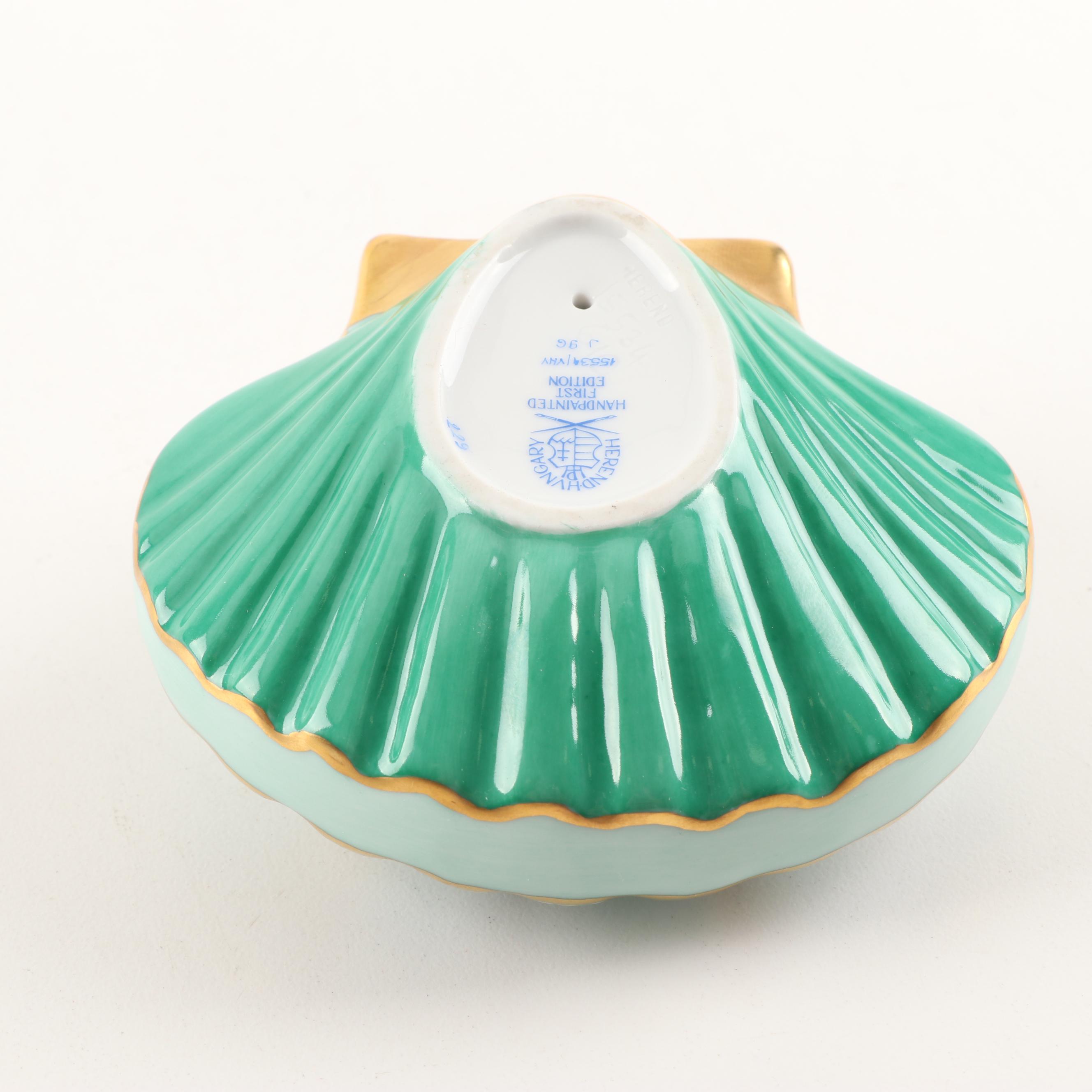 Herend First Edition Green Fishnet "Scallop Shell" Porcelain Figurine