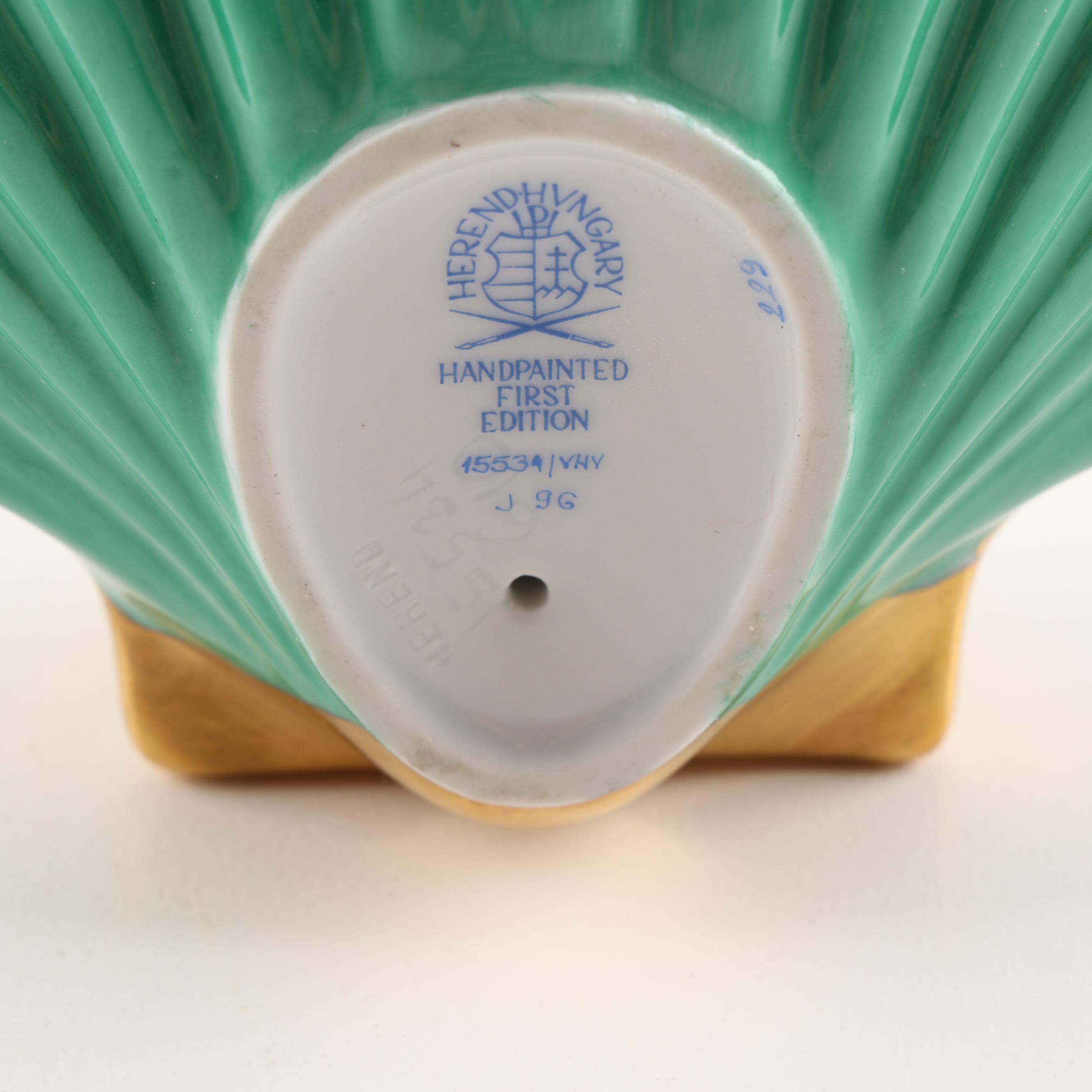 Herend First Edition Green Fishnet "Scallop Shell" Porcelain Figurine
