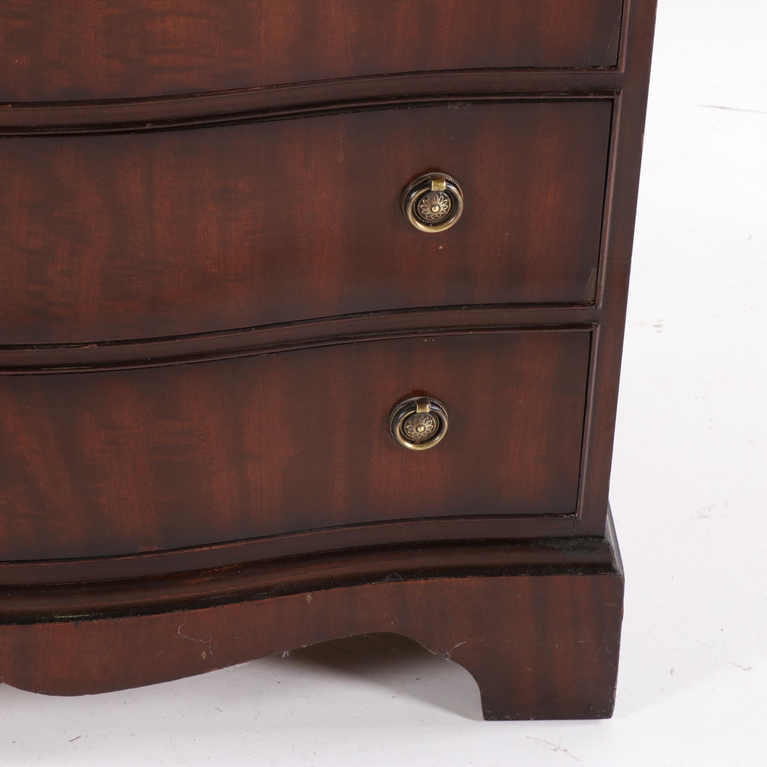 George III Style Mahogany Serpentine Bachelor's Chest, Mid-20th Century