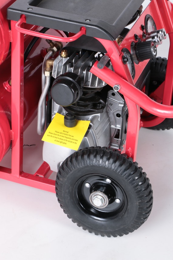 3 PRO 2.5HP Twin Horizontal Tank 8 GAL Air Compressor