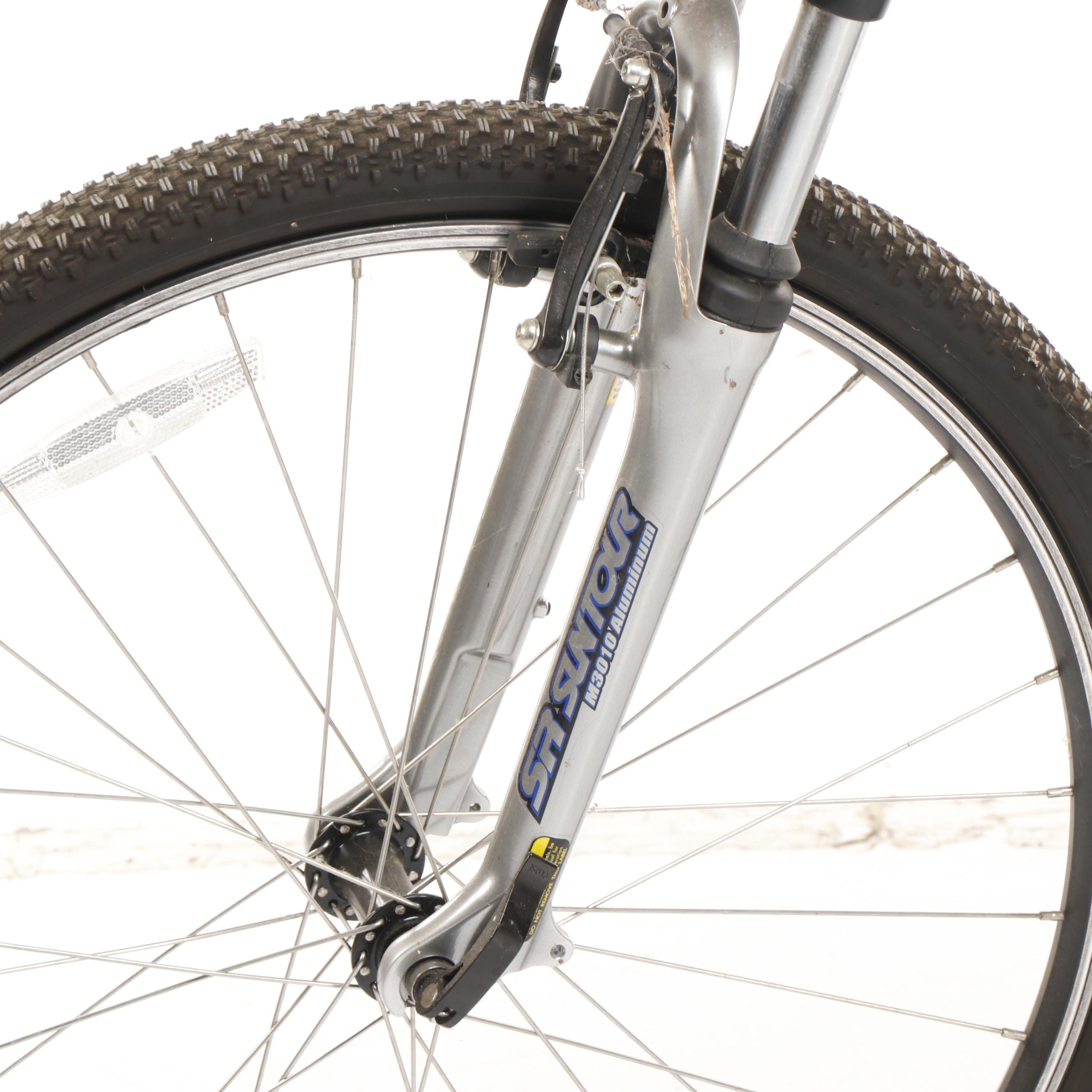 GT Aggressor 3.0 Mountain Bike