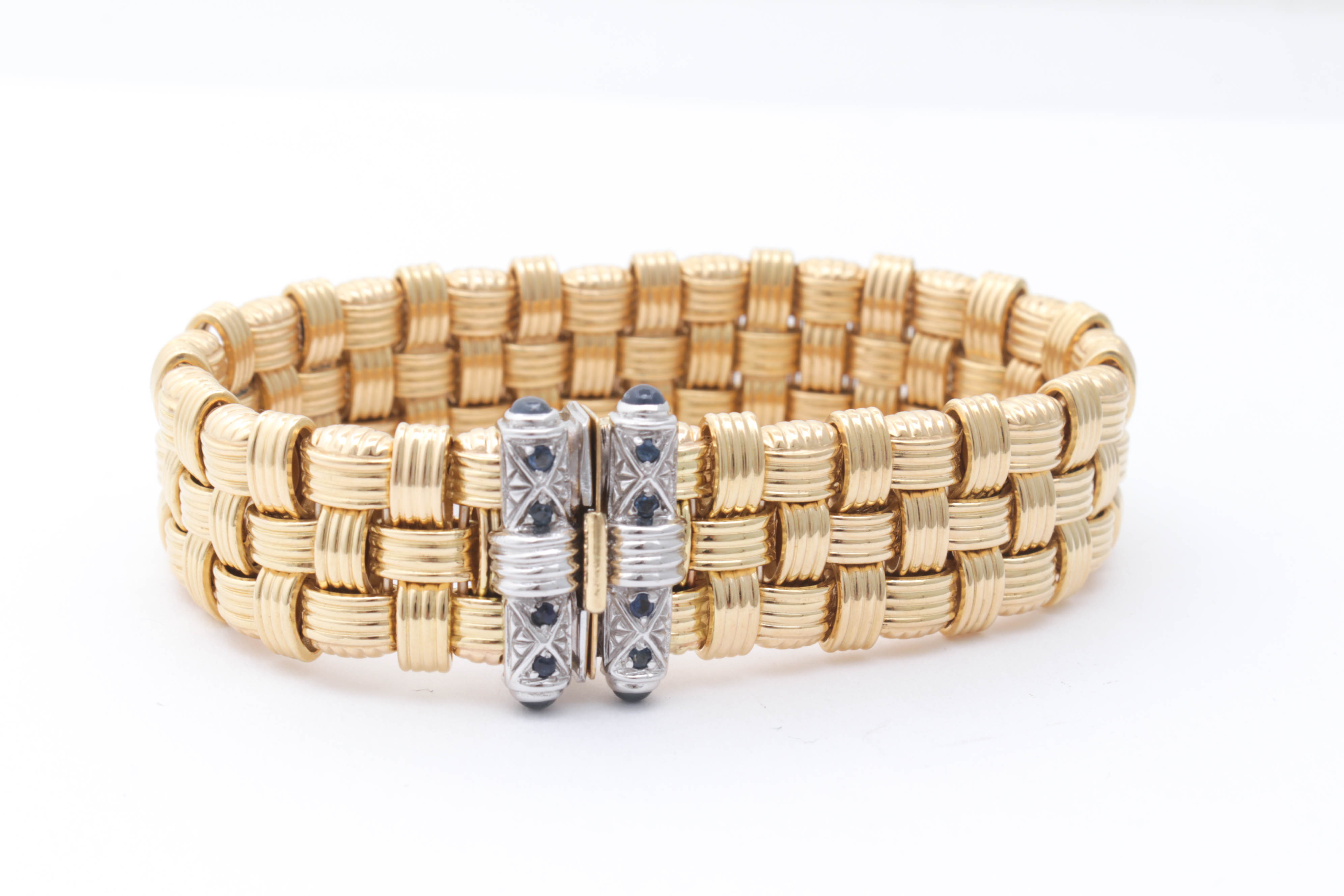 18K Yellow Gold Basket Weave Bracelet with 18K White Gold Sapphire Clasp