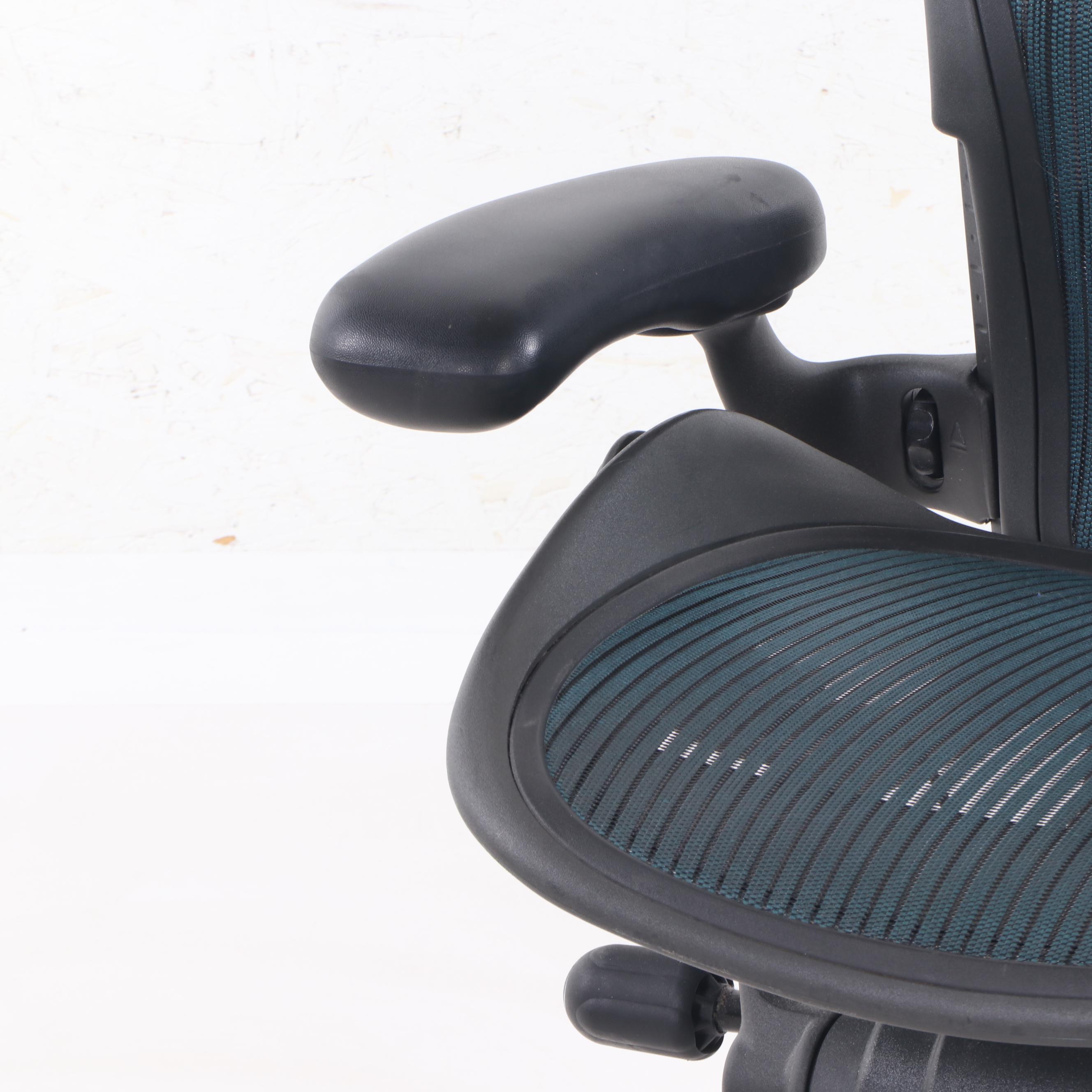 Herman Miller "Aeron" Adjustable Desk Chair