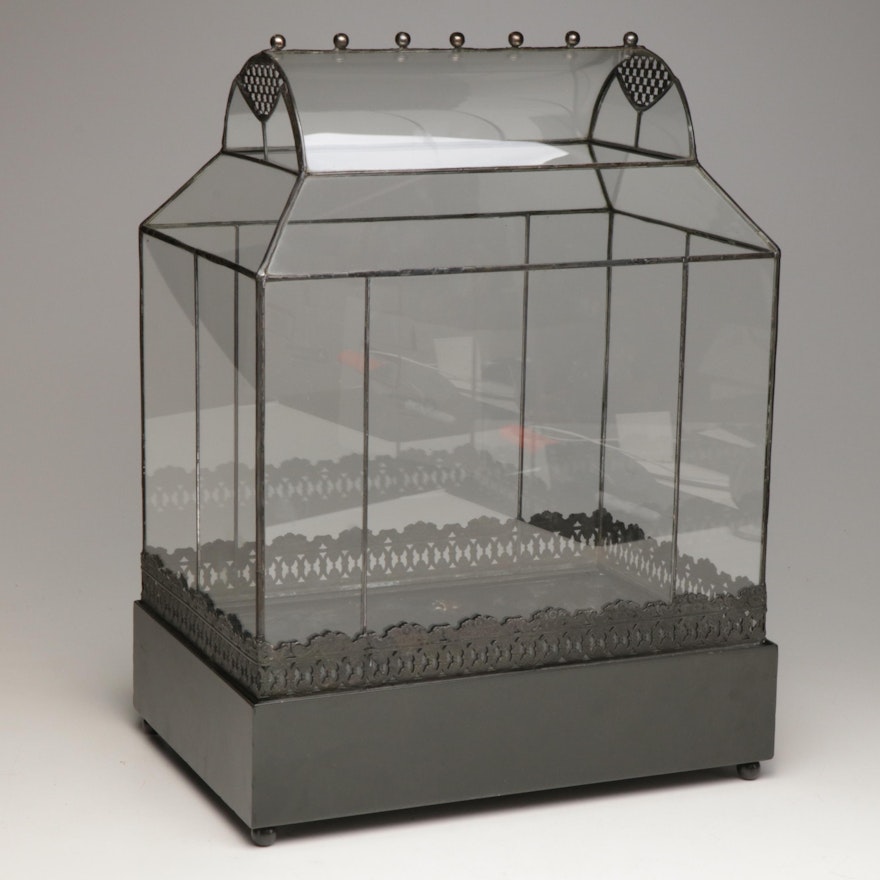 Green House Style Glass Terrarium Display Case