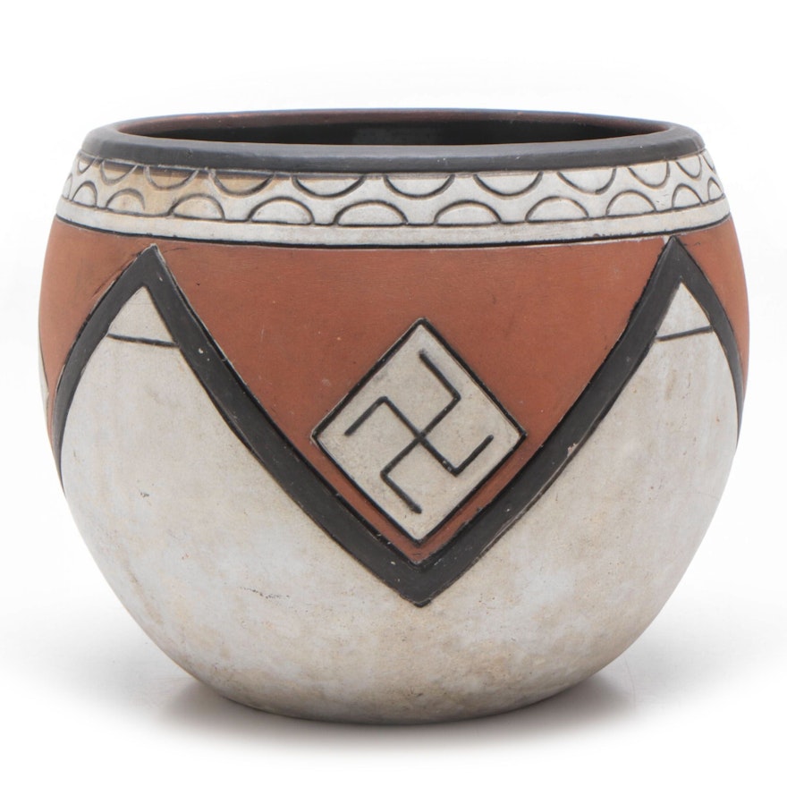 Weller "Souevo" Earthenware Vase with Whirling Log Pattern, circa 1910