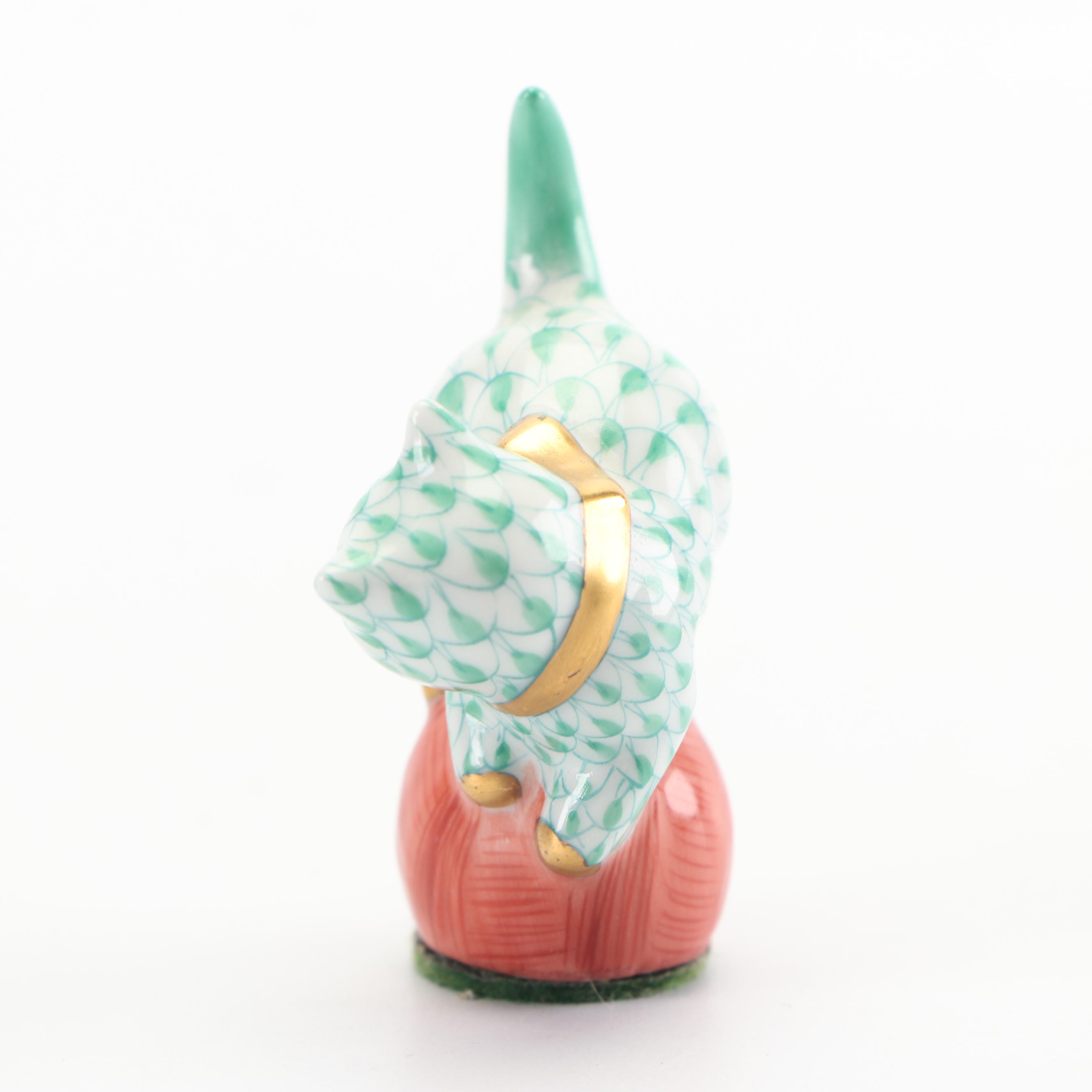 Herend Hungary Kitten On Yarn Figurine