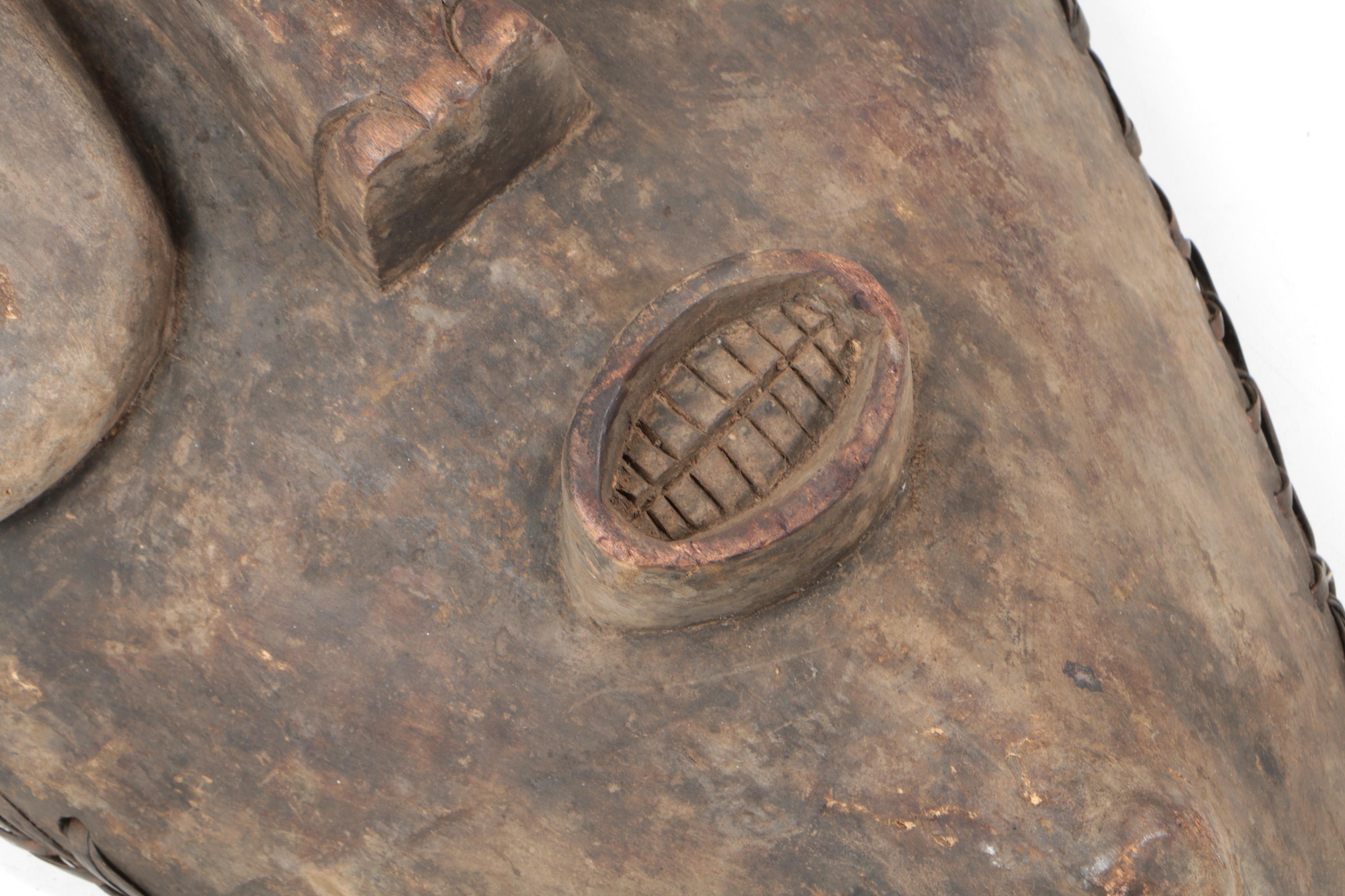 Wooden Yaka/Suku Kakuungu Style Mask