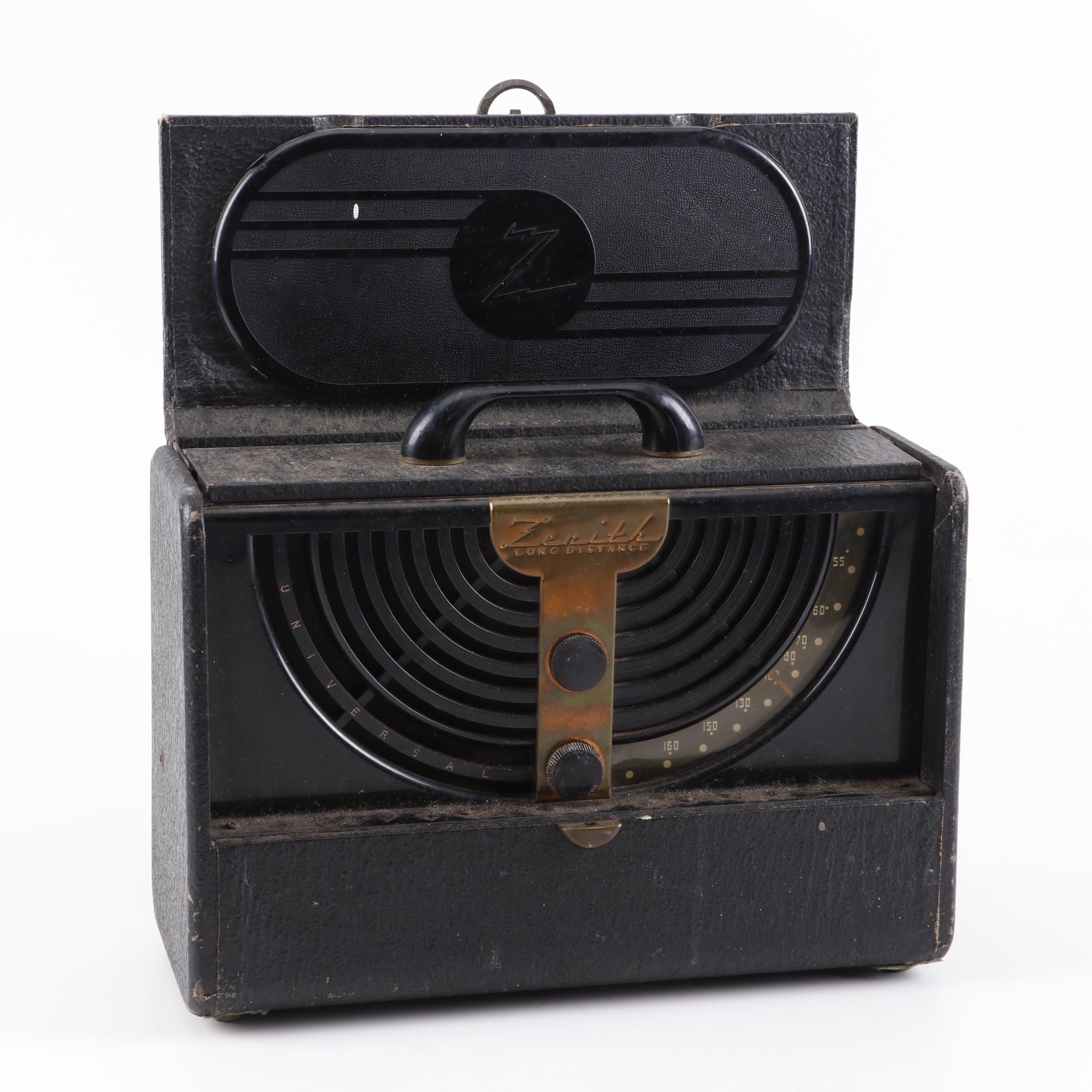 Zenith "Universal" AM Tube Radio Model 6G001Y, circa 1946