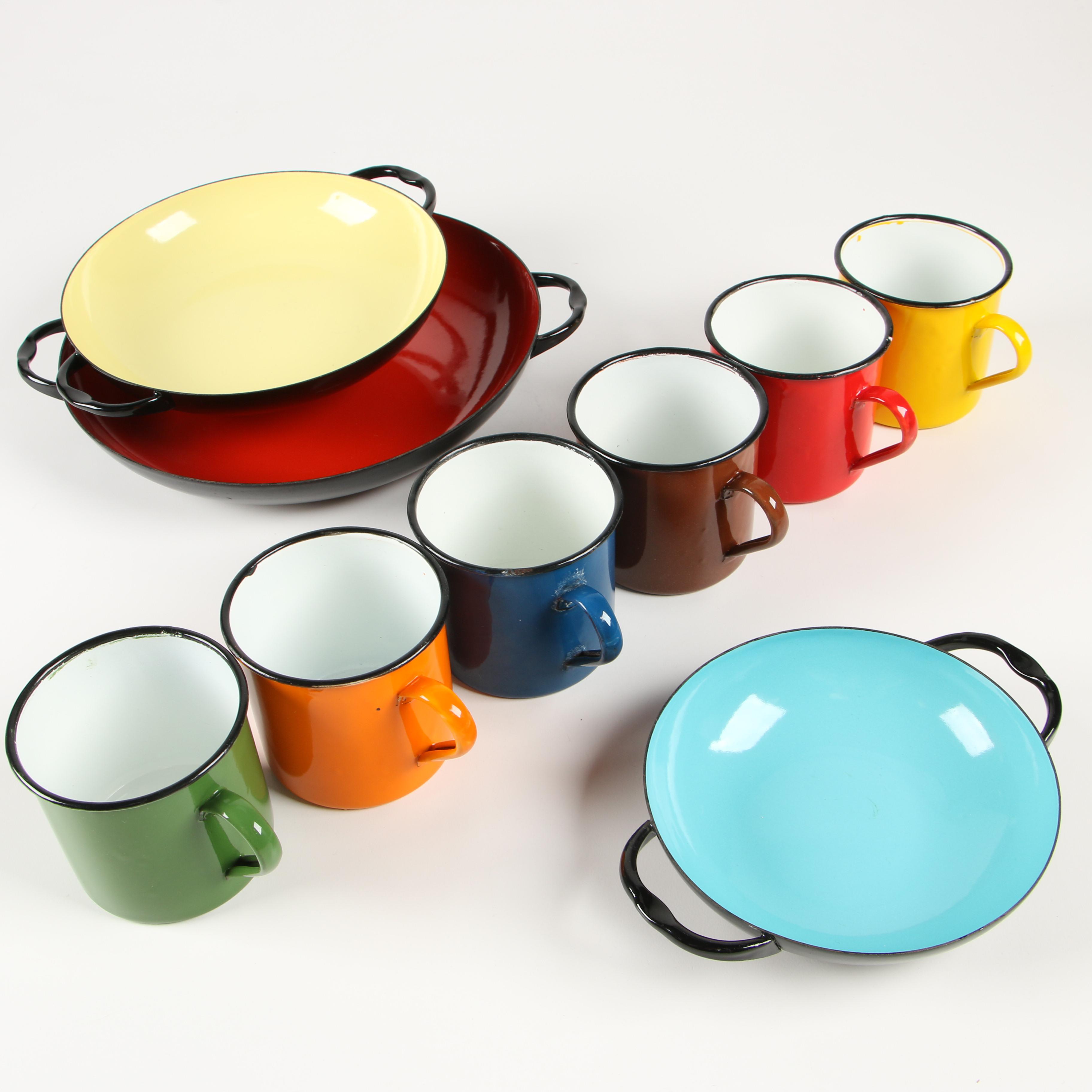 Caravelle "Sizzling Servers" Enamel Cookware with Mugs