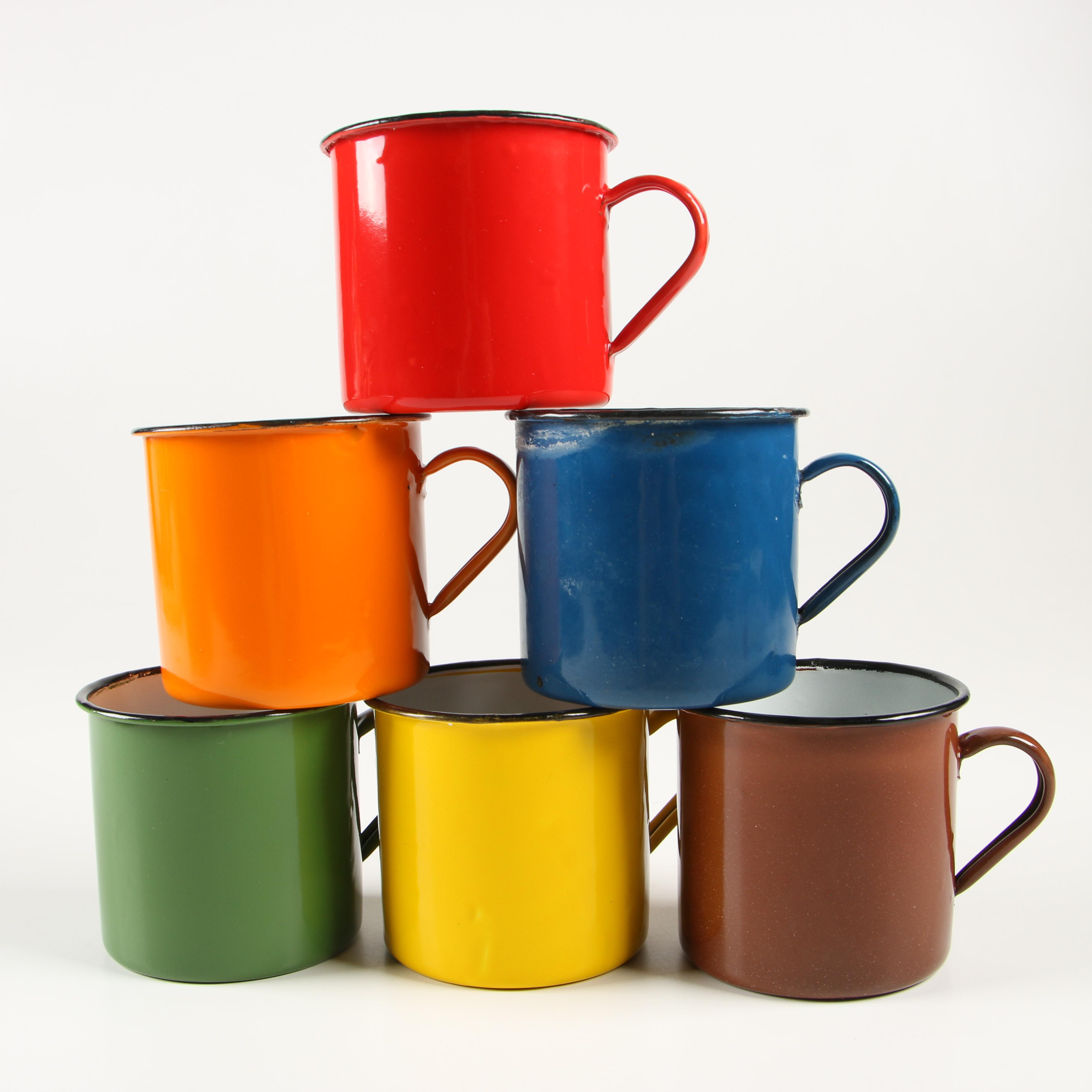 Caravelle "Sizzling Servers" Enamel Cookware with Mugs