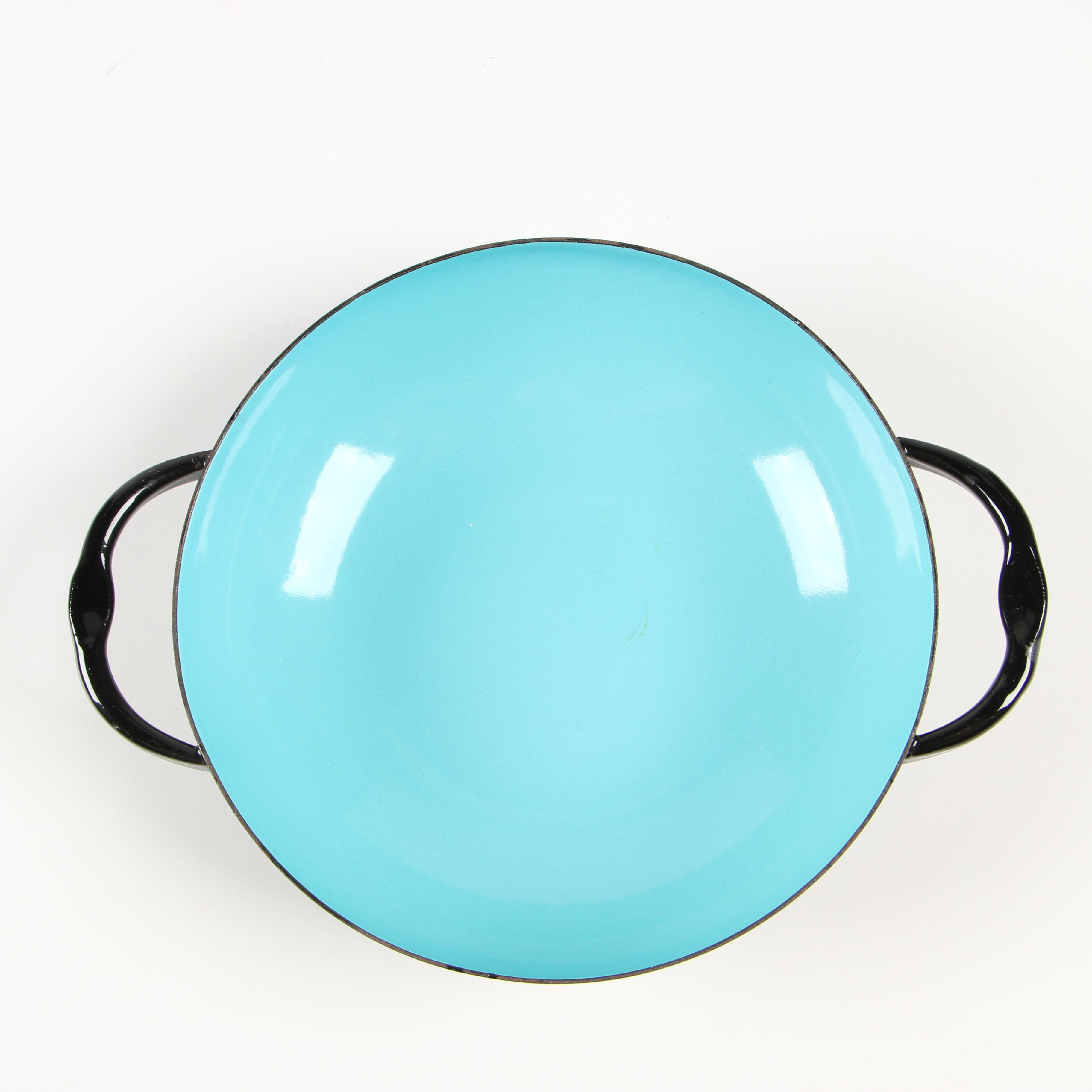 Caravelle "Sizzling Servers" Enamel Cookware with Mugs