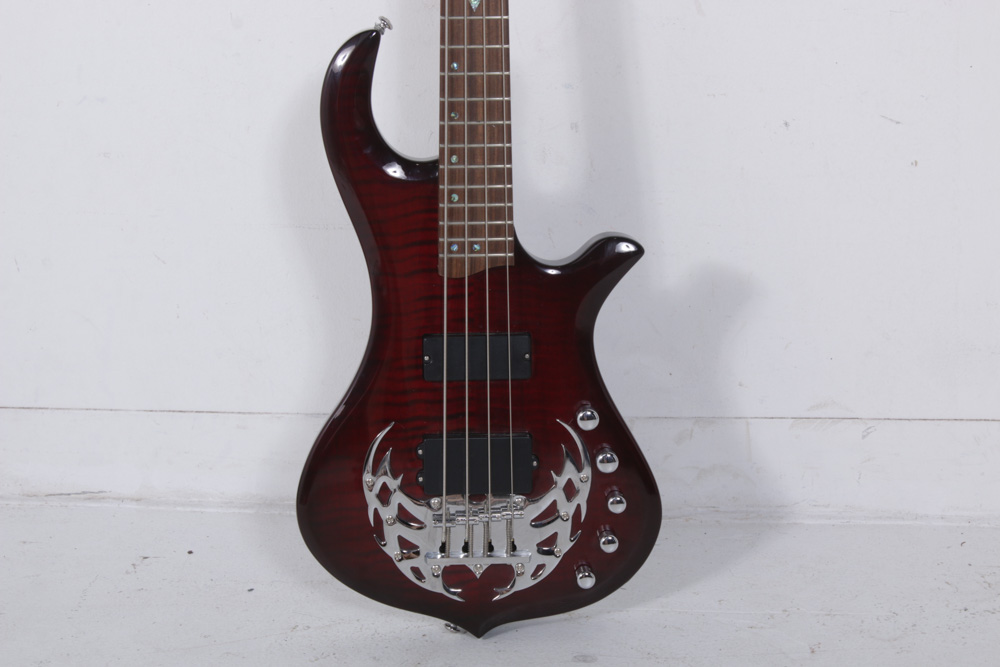 Traben AP4 Four-String Electric Guitar