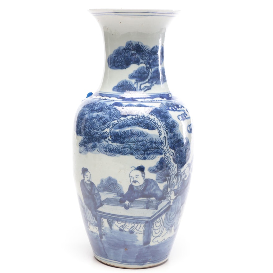 Chinese Porcelain Blue and White Vase, Late Qing/Republic