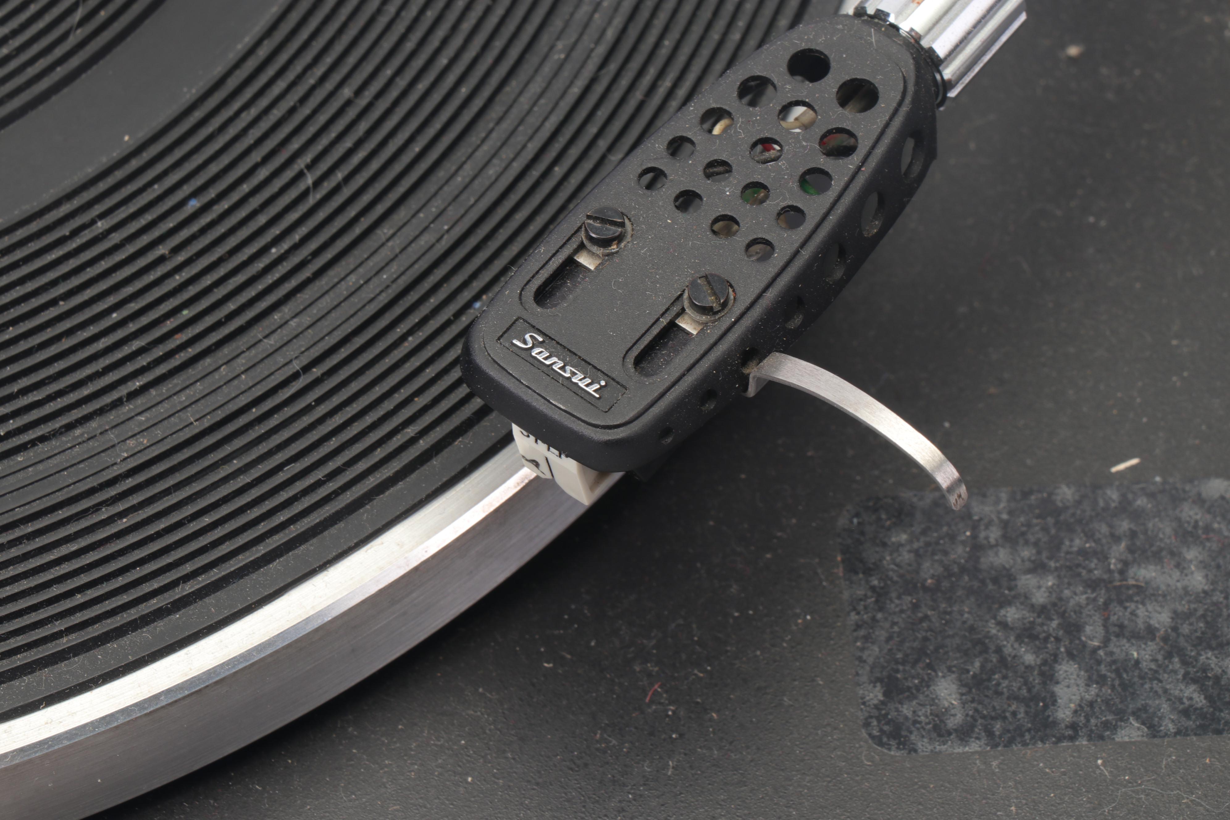 Sansui SR-212 Auto-Return Turntable