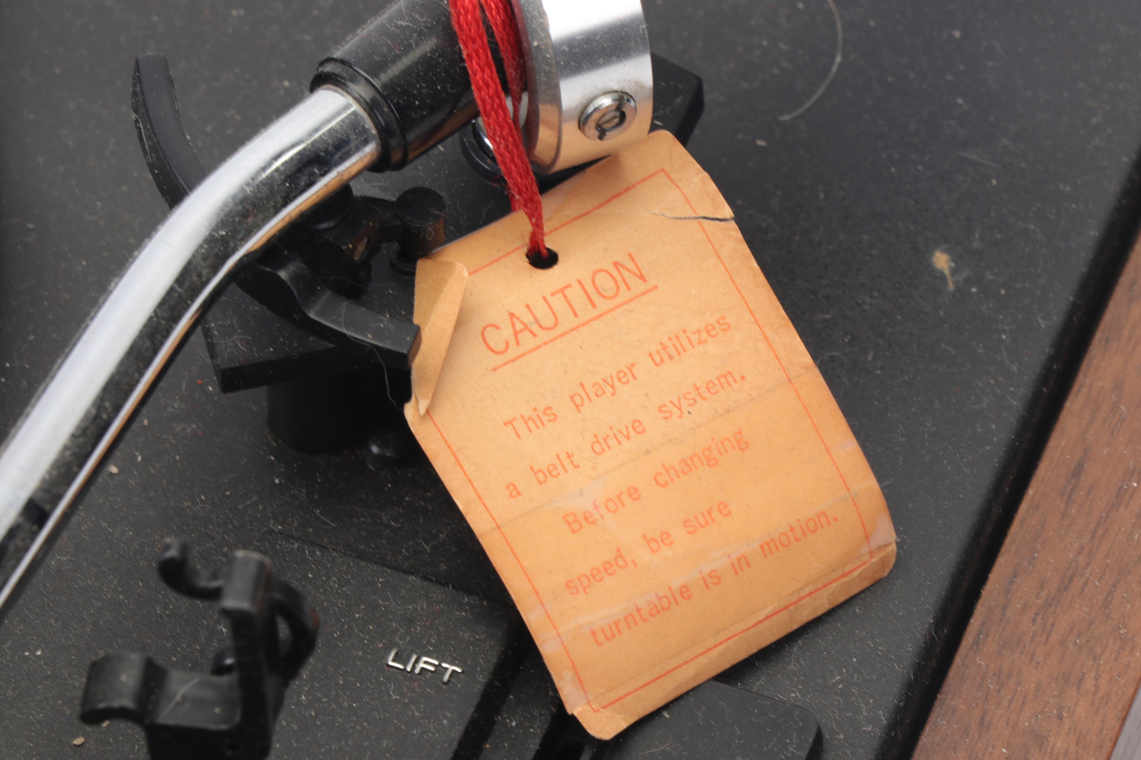 Sansui SR-212 Auto-Return Turntable