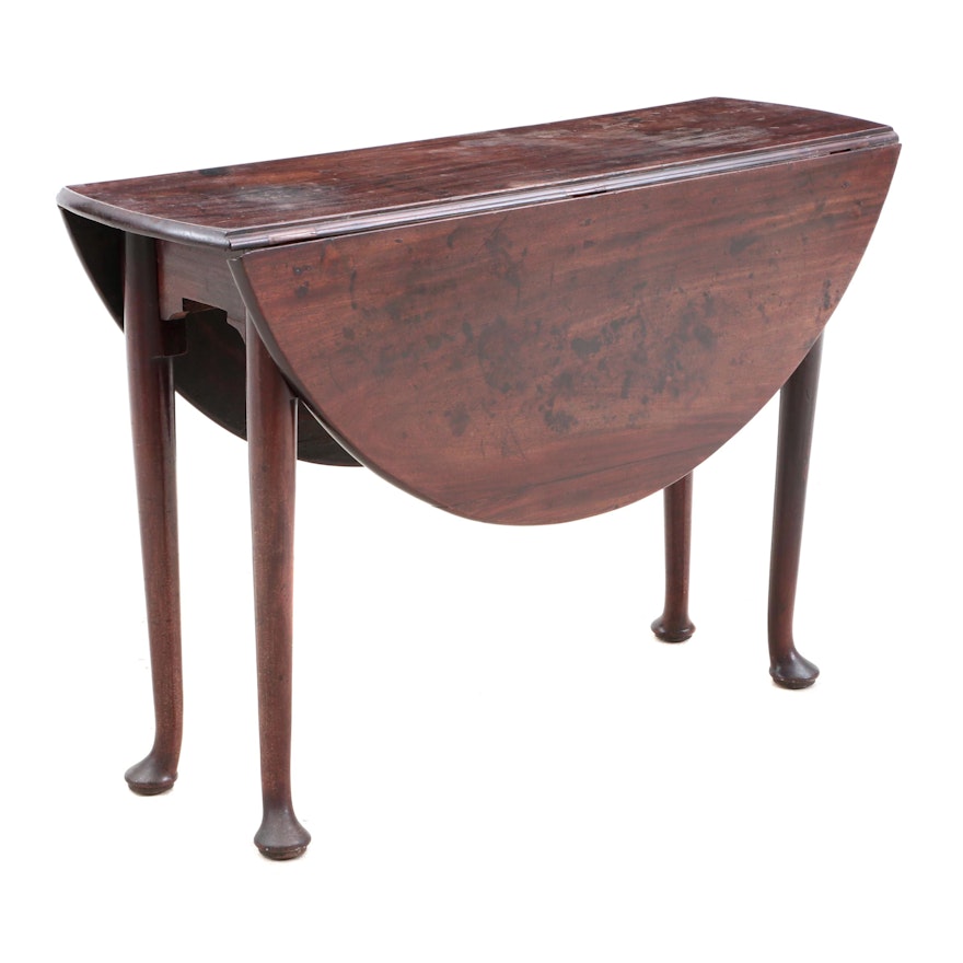 18th Century Mahogany Queen Anne Drop-Leaf Table