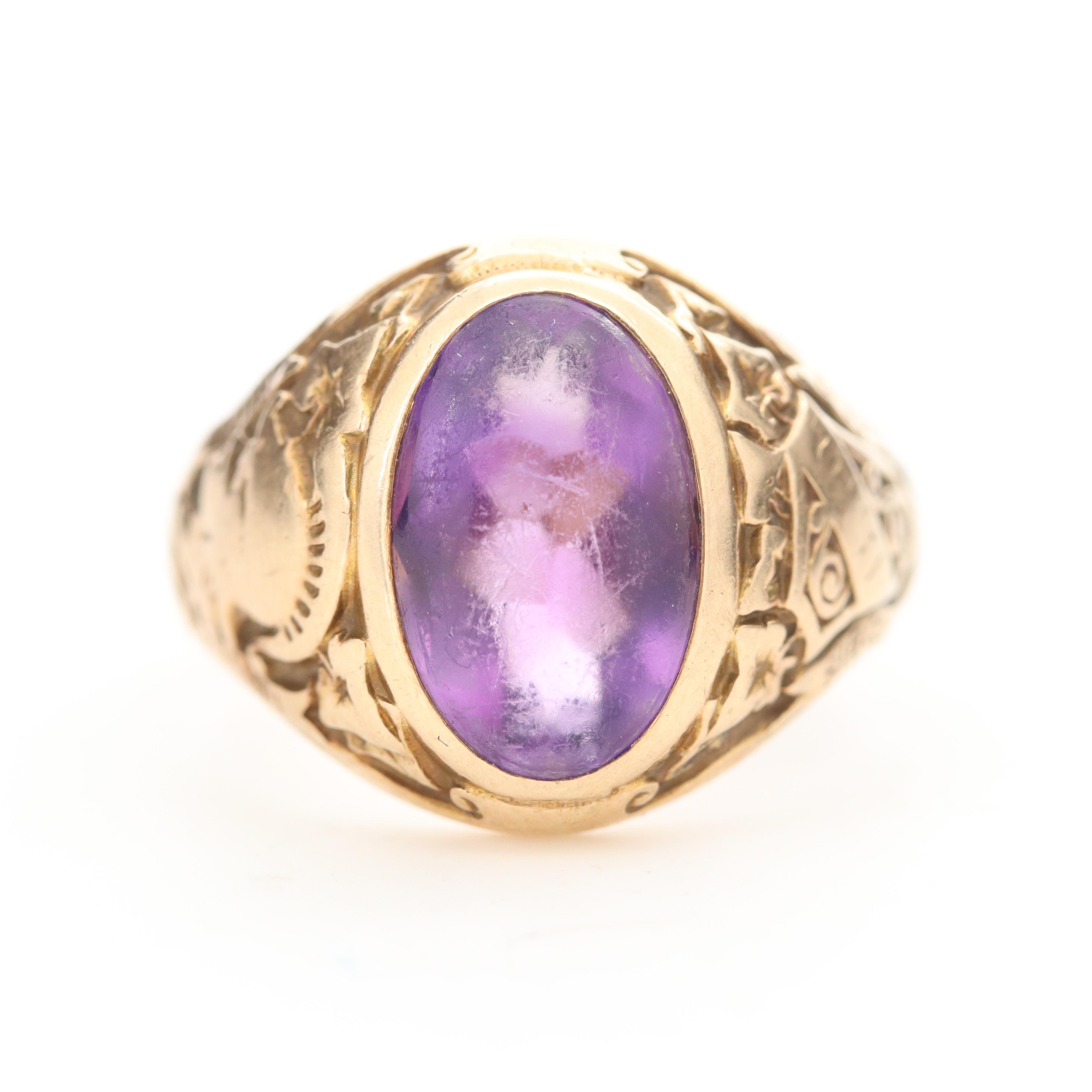 Vintage Tiffany & Co. Amethyst 14K Yellow Gold Hunter College Class Ring