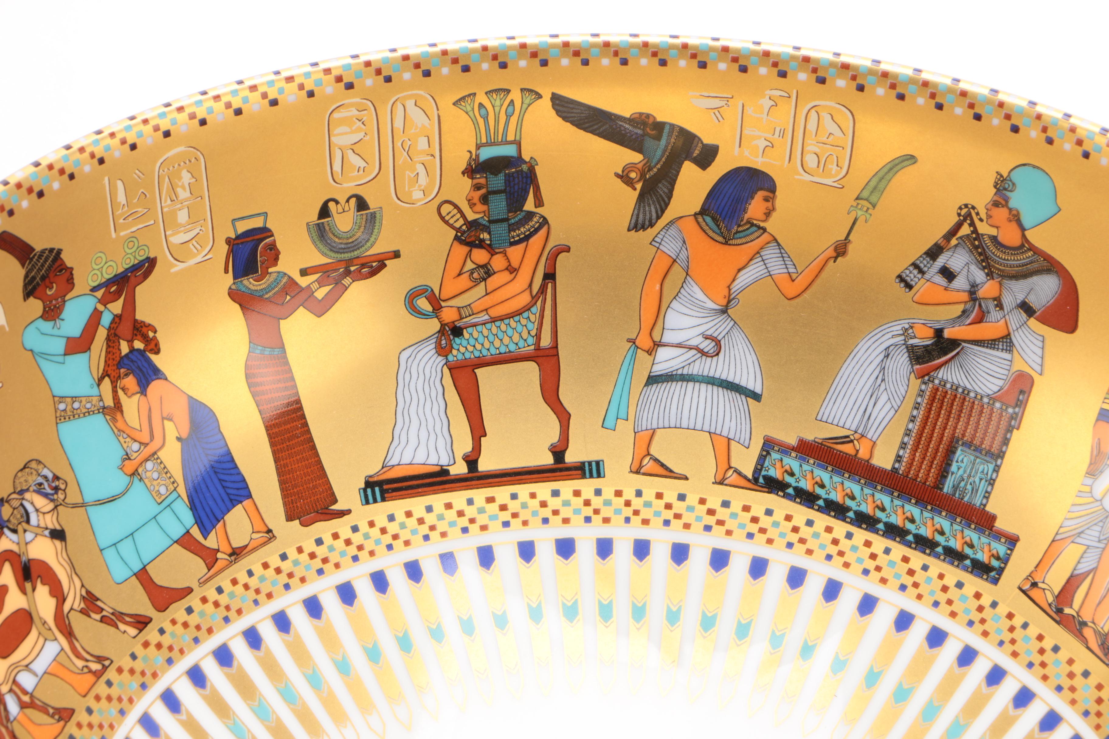 Kaiser "Theben" Porcelain Footed Centerpiece Bowl