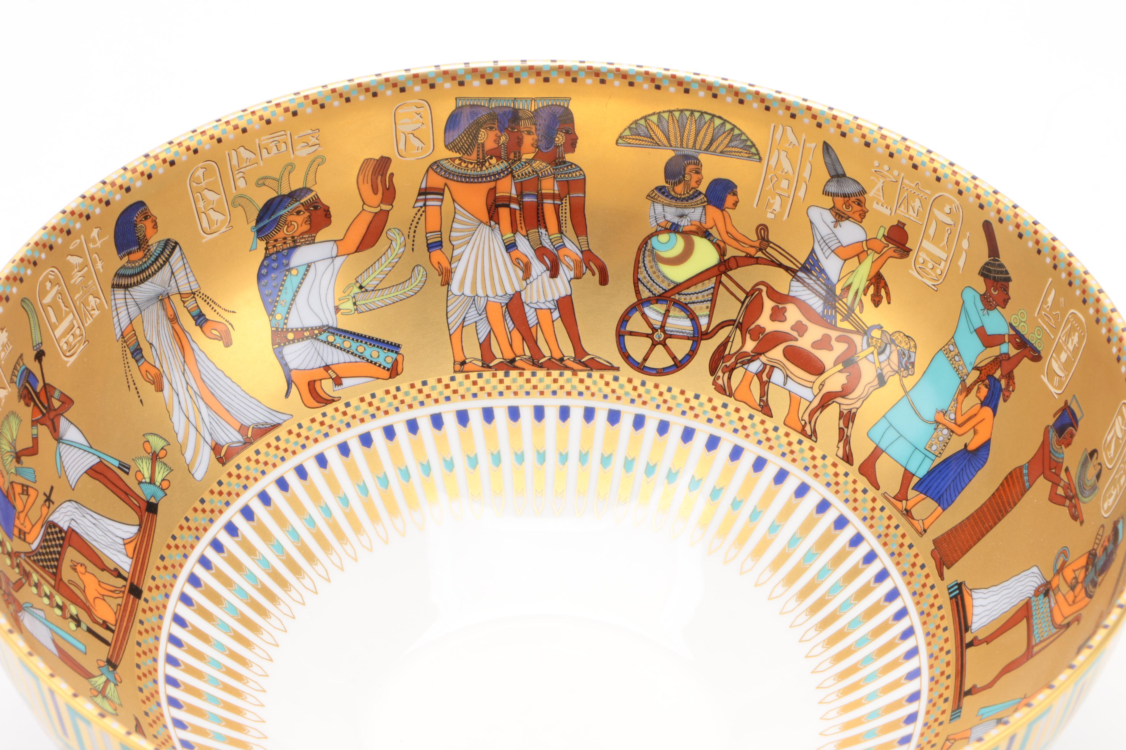 Kaiser "Theben" Porcelain Footed Centerpiece Bowl