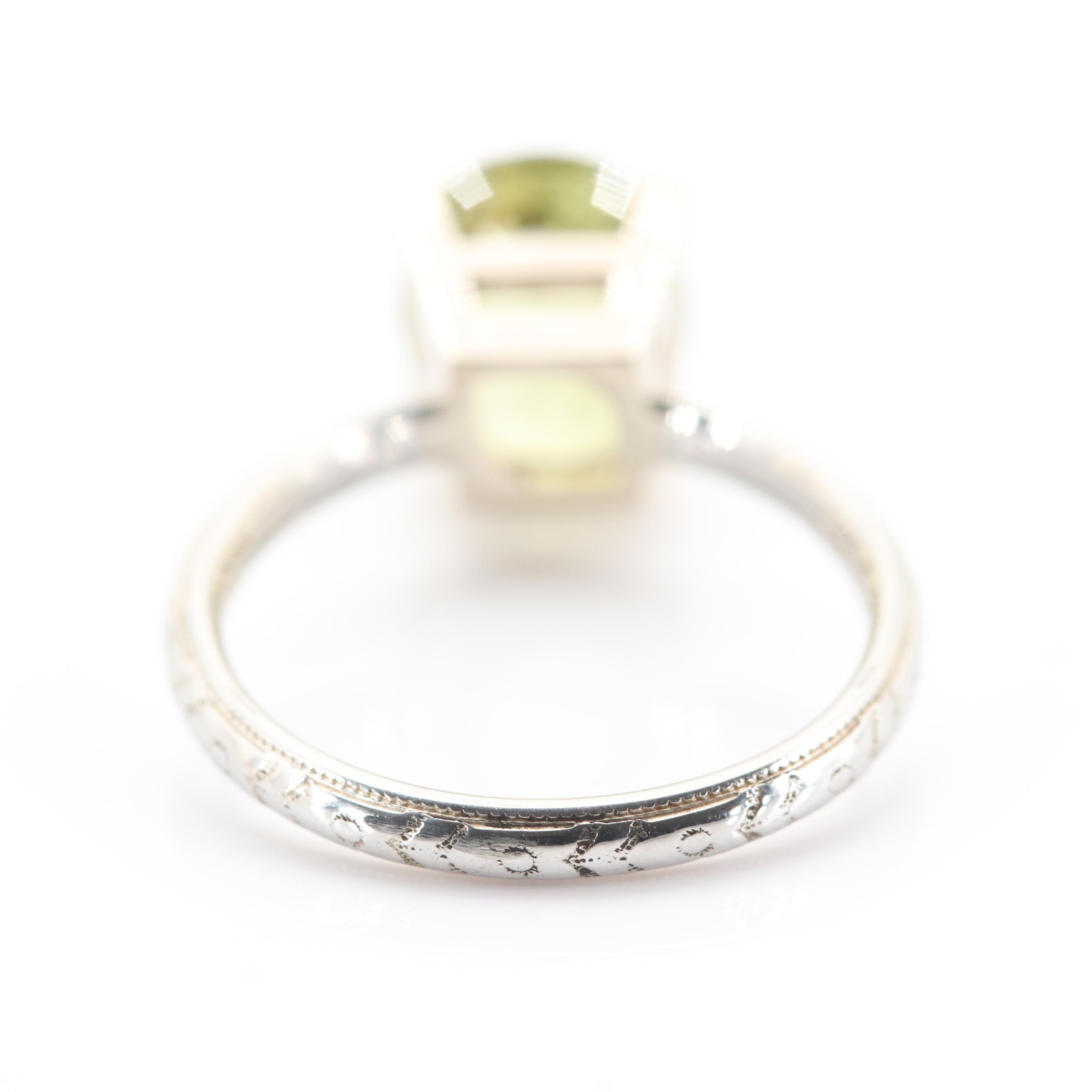18K White Gold Alexandrite Ring