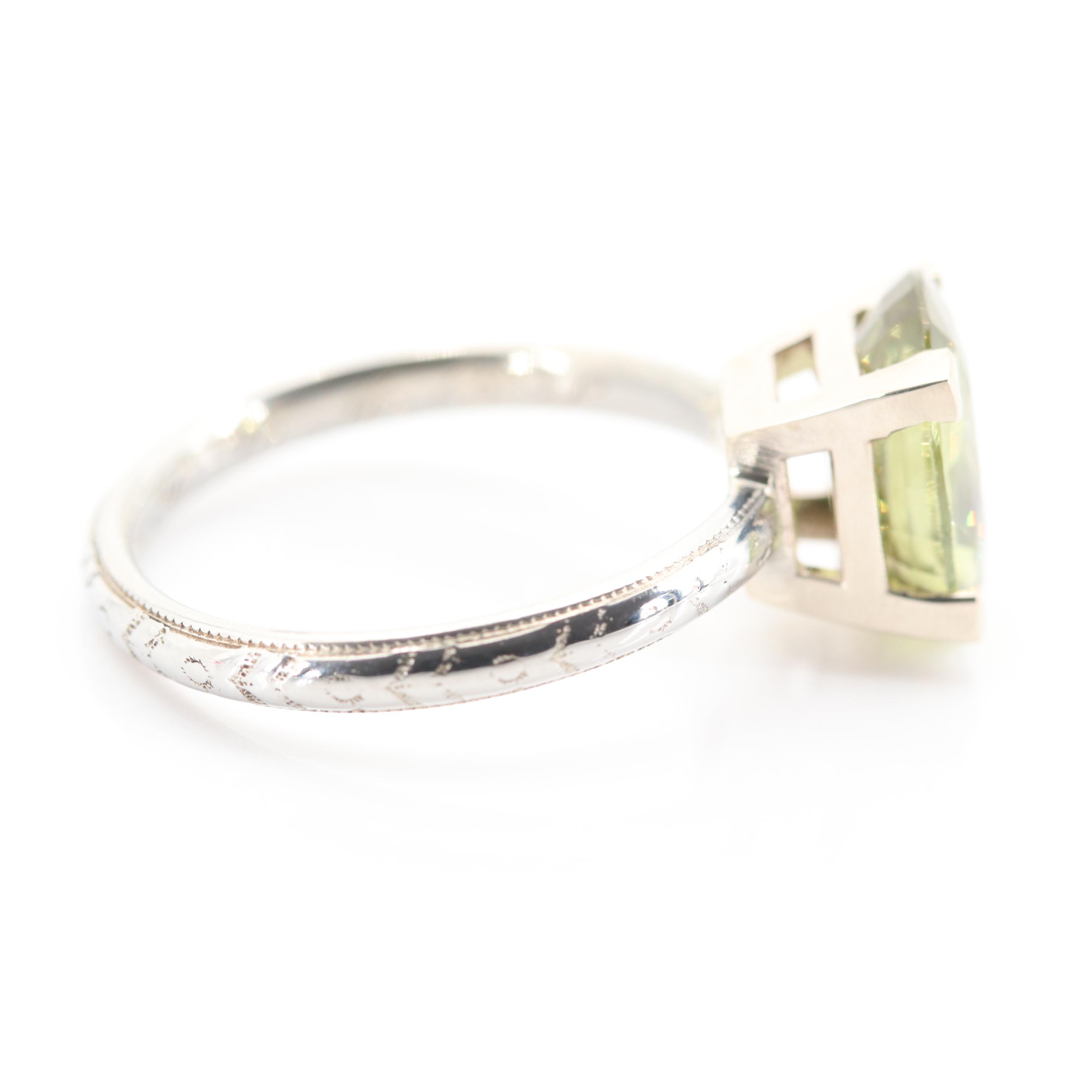 18K White Gold Alexandrite Ring
