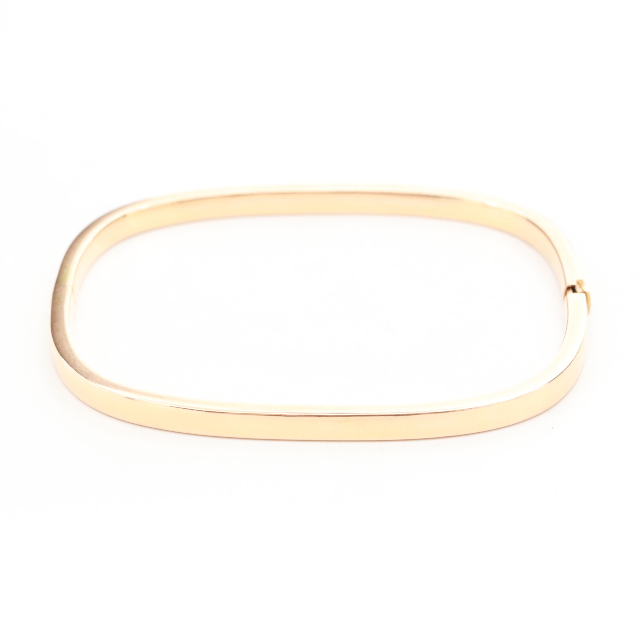 18K Yellow Gold Bangle Bracelet
